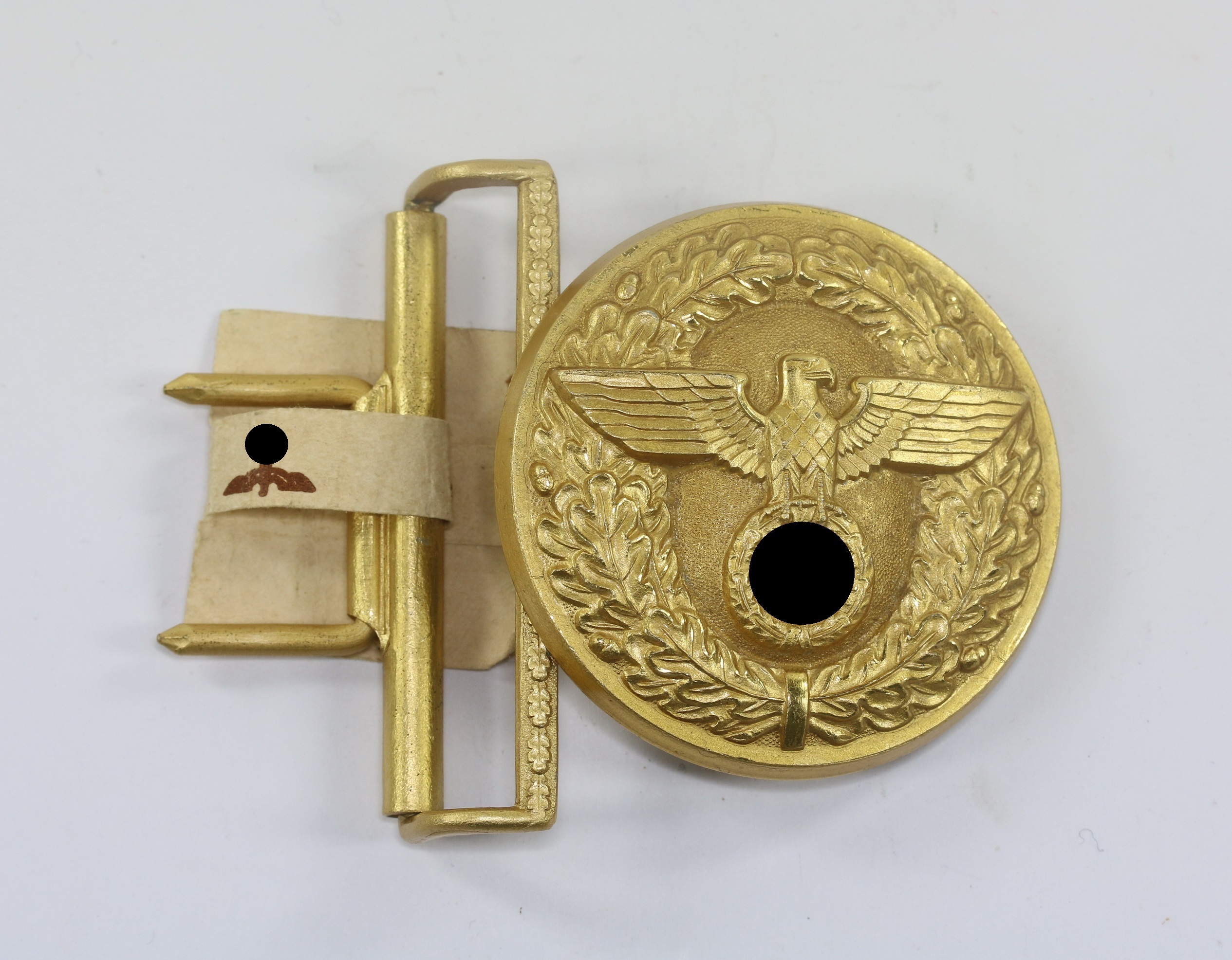 NSDAP Koppelschloss für Politische Leiter, mit Etikett, Hst. RZM M487 (Matthias Salcher & Söhne, Wagstadt) (1) NSDAP Koppelschloss für Politische Leiter, mit Etikett, Hst. RZM M4/87 (Matthias Salcher & Söhne, Wagstadt) – Bild 1