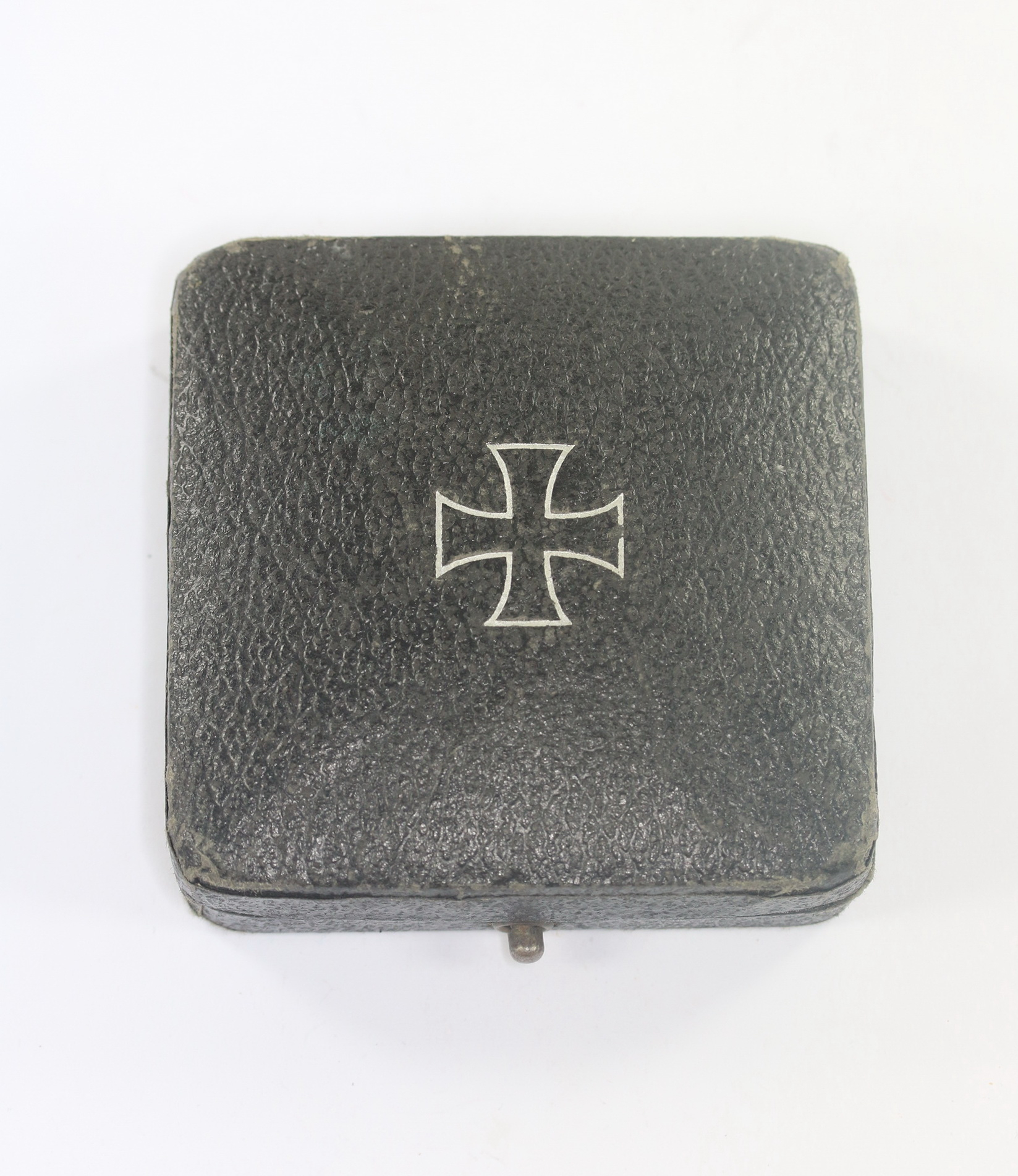 Etui Eisernes Kreuz 1. Klasse 1939, gewölbter Deckel – Bild 1