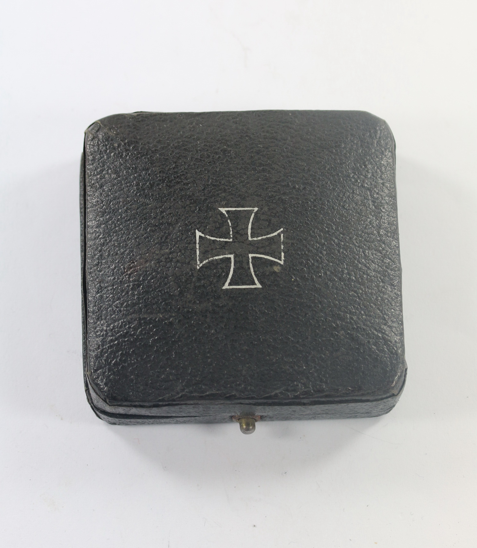  Etui Eisernes Kreuz 1. Klasse 1939, gewölbter Deckel – Bild 1