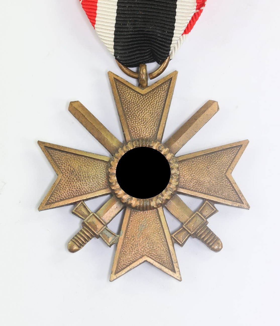 Kriegsverdienstkreuz 2. Klasse mit Schwertern, Hst. 74 (Carl Maurer Sohn, Oberstein) (1) Kriegsverdienstkreuz 2. Klasse mit Schwertern, Hst. 74 (Carl Maurer Sohn, Oberstein) – Bild 1