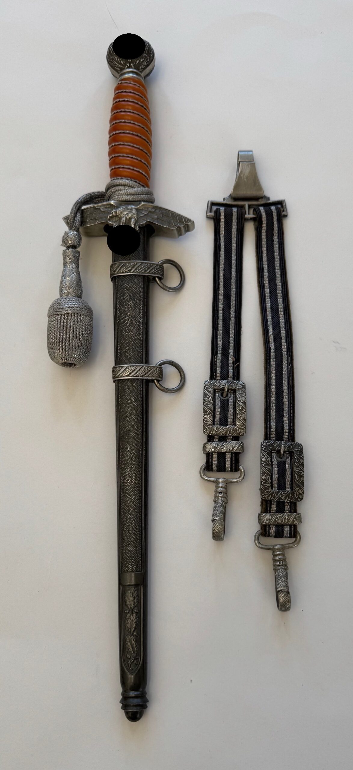 Luftwaffen Offiziersdoch, Hst. SMF mit Luftwaffen Abnahme (!), Gehänge und Portepee (1) Luftwaffen Offiziersdoch, Hst. SMF mit Luftwaffen Abnahme (!), Gehänge und Portepee – Bild 1