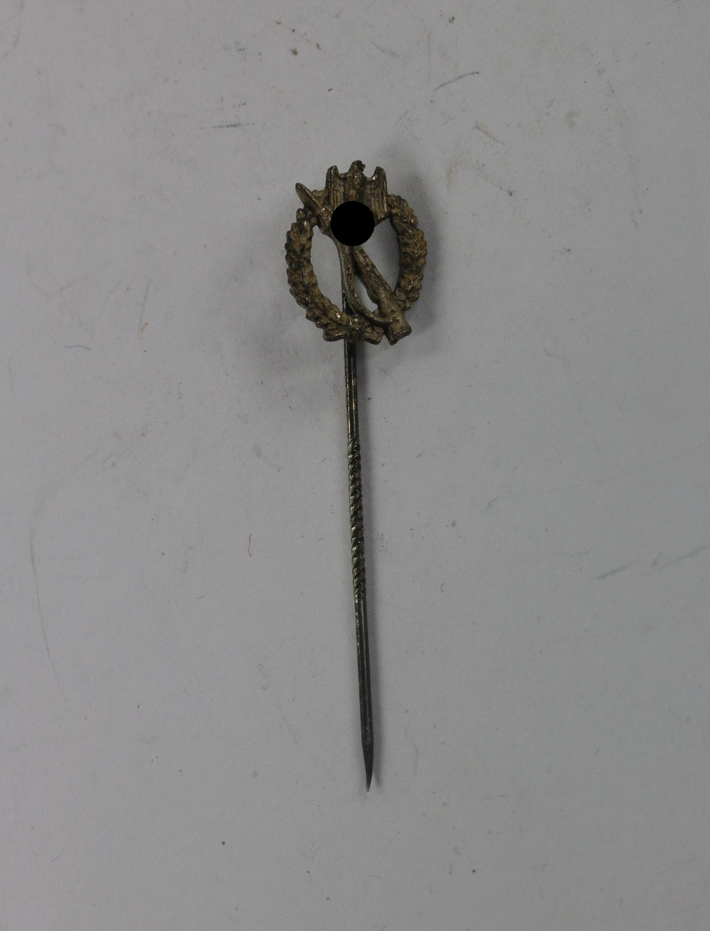 16_mm_miniatur_infanterie_sturmabzeichen_in_silber_1__1_3_4nd 16mm Miniature Silver Infantry Assault Badge. – Bild 1