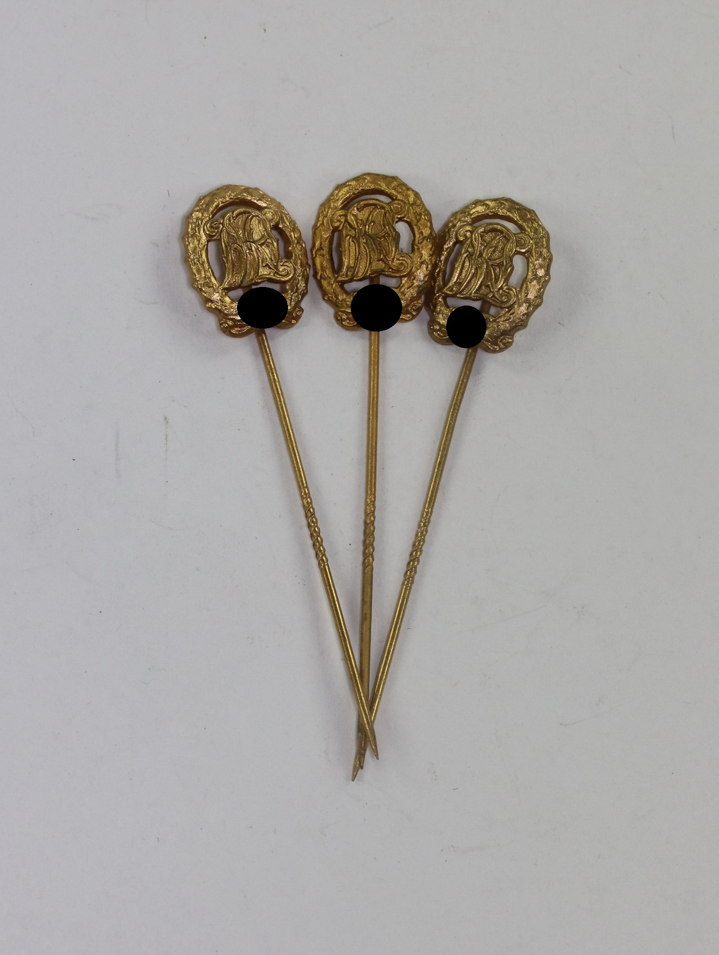 16mm Gold National Sport Badge. Maker Wernstein Jena.  – Bild 1