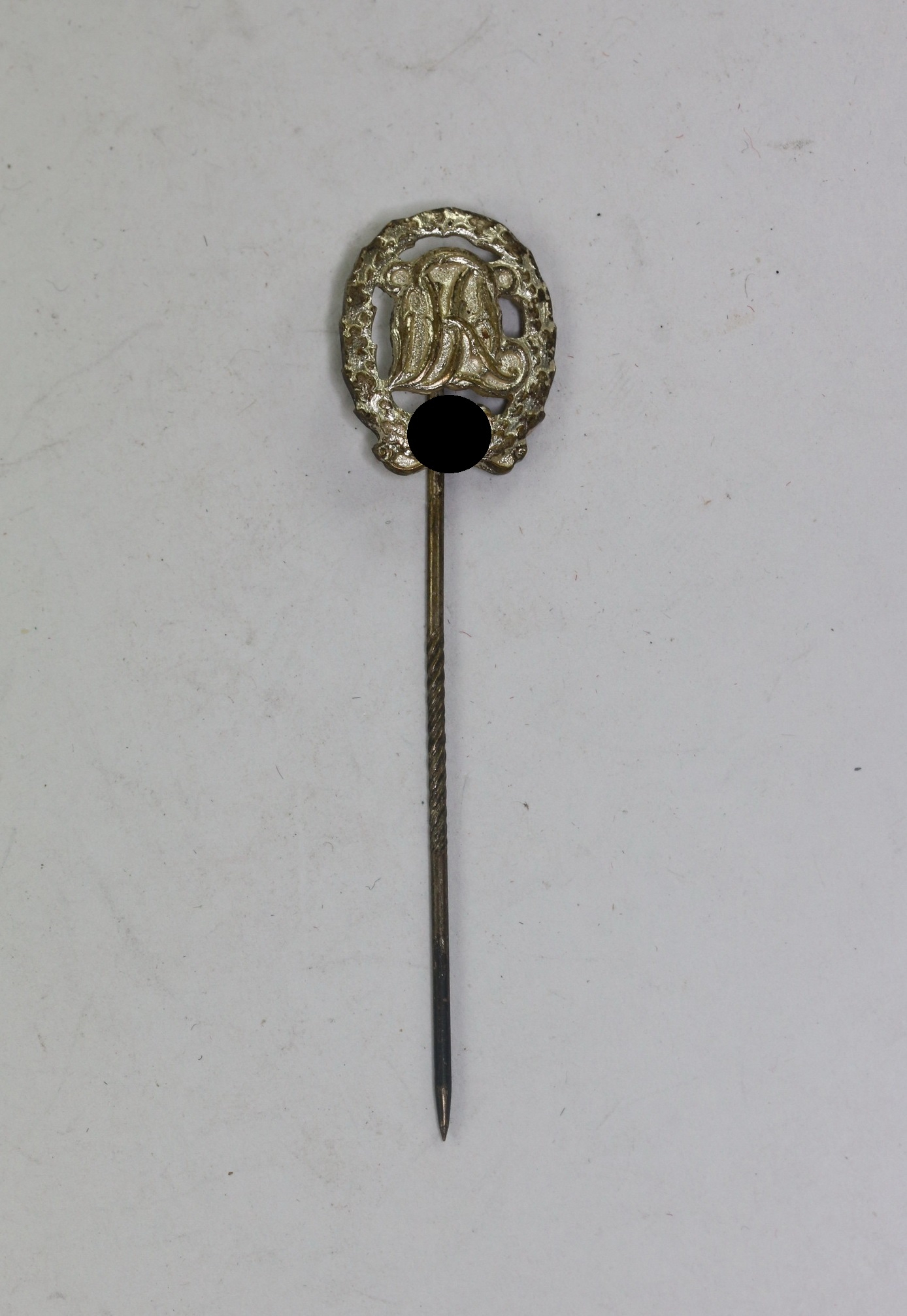 16mm Miniature National Sport Badge. Maker EKM – Bild 1