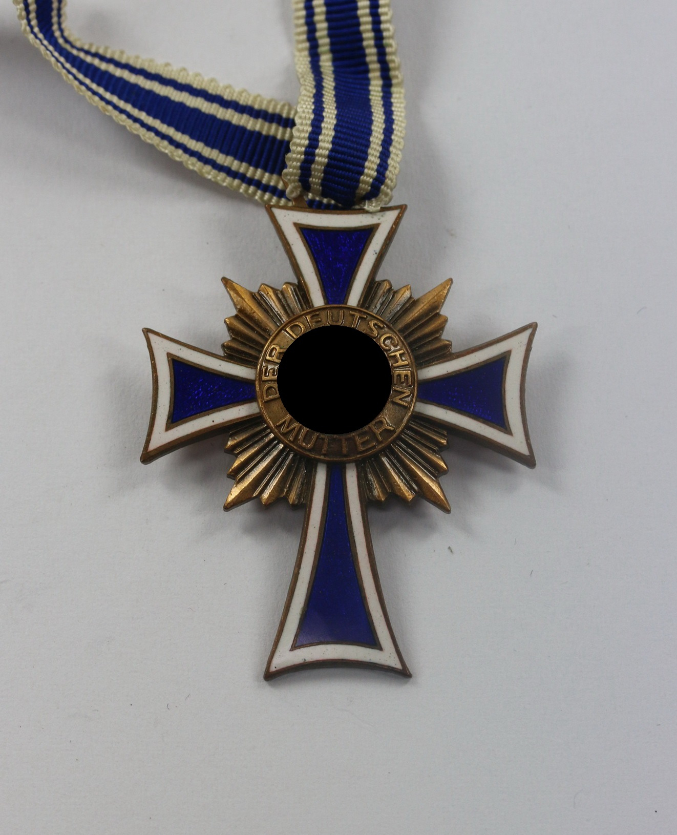Bronze Mother Cross.  – Bild 1