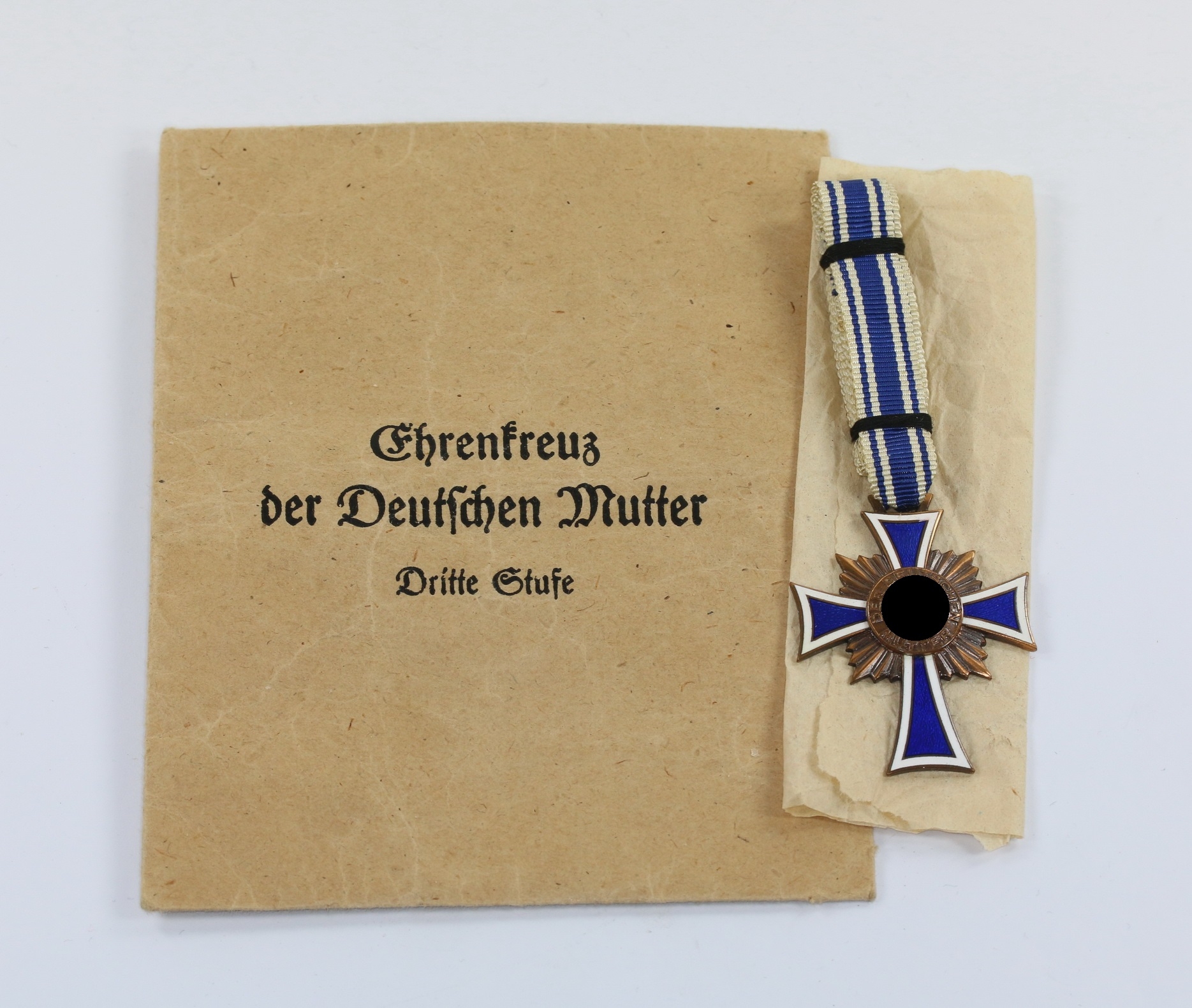 3 Bronze Mother Cross in Envelope. Mittweidaer Matallwarenfabrik Rudolf Wächtler & Lange – Bild 1