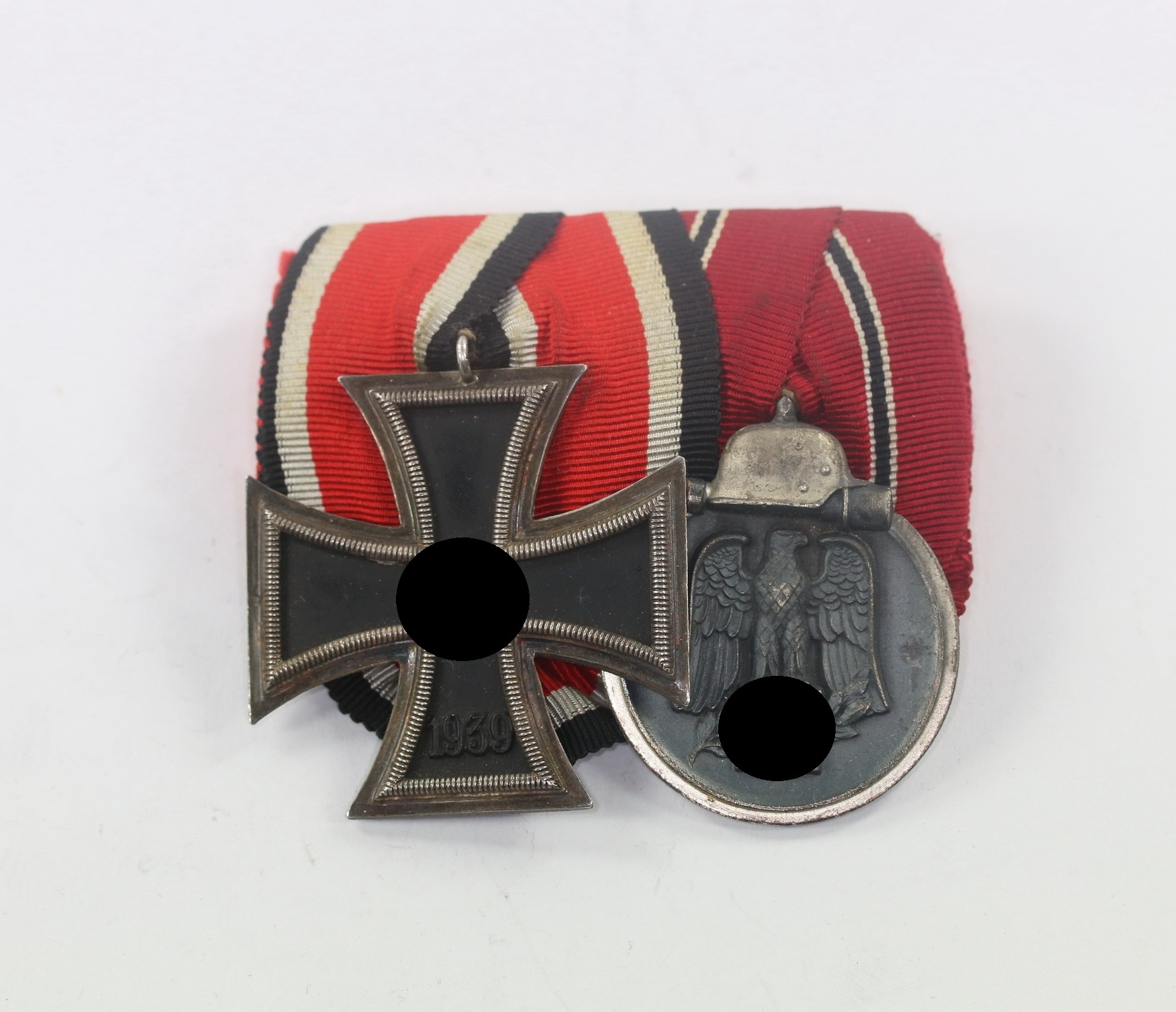 3 Two Place Medal Bar. Iron Cross Non-magnetic Schickle. – Bild 1