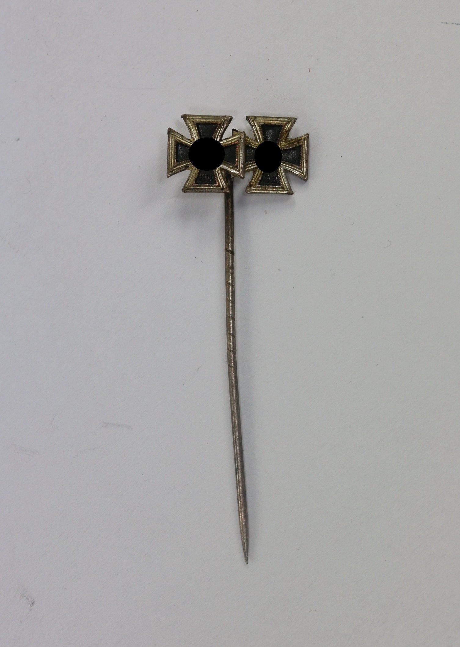 9_mm_miniatur_eisernes_kreuz_1 9mm Miniature Iron Cross 1st & 2nd Class. Maker L/18. – Bild 1