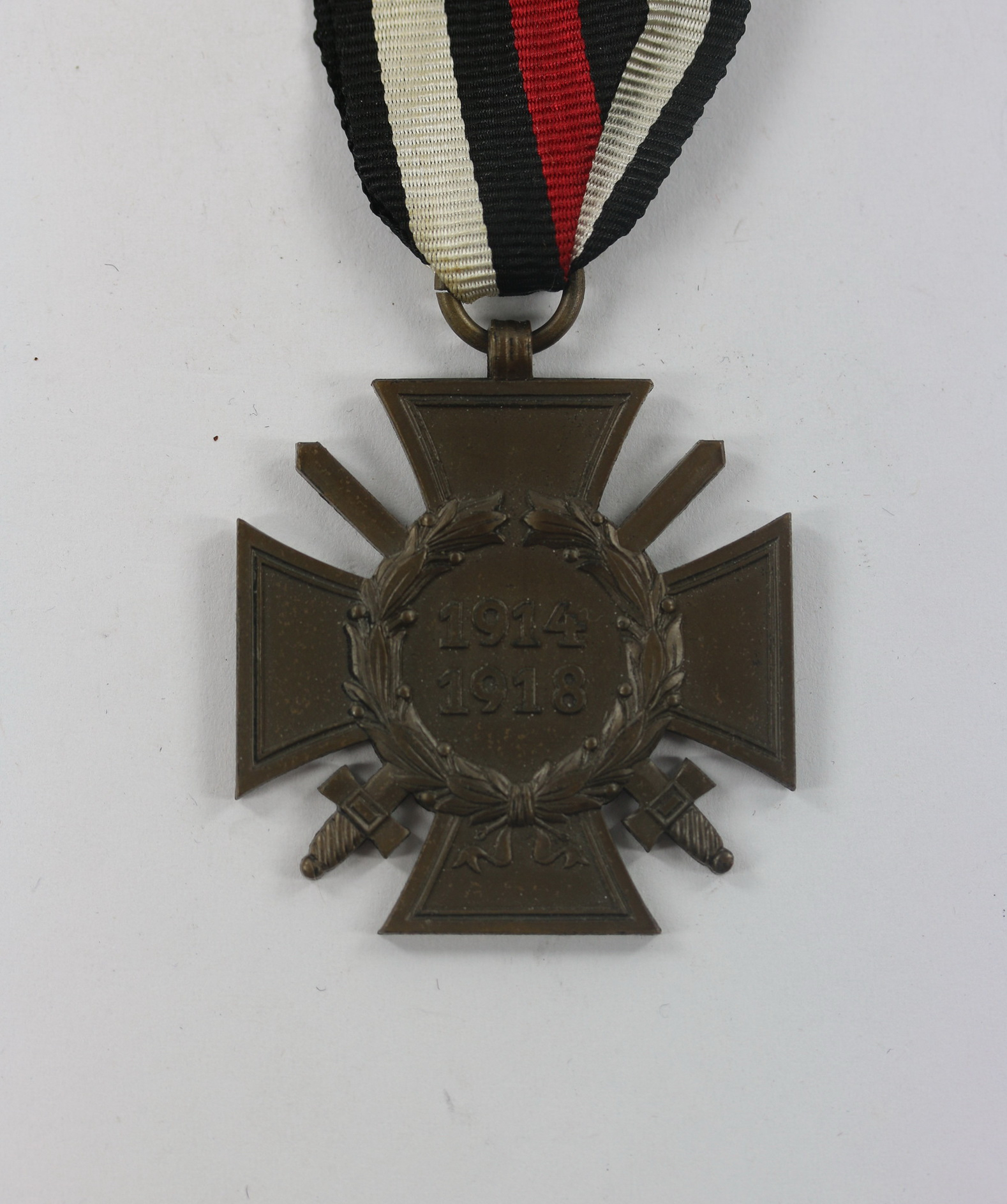 Hindenburg Cross for Combatants. Maker 32 R.V. Pforzheim – Bild 1