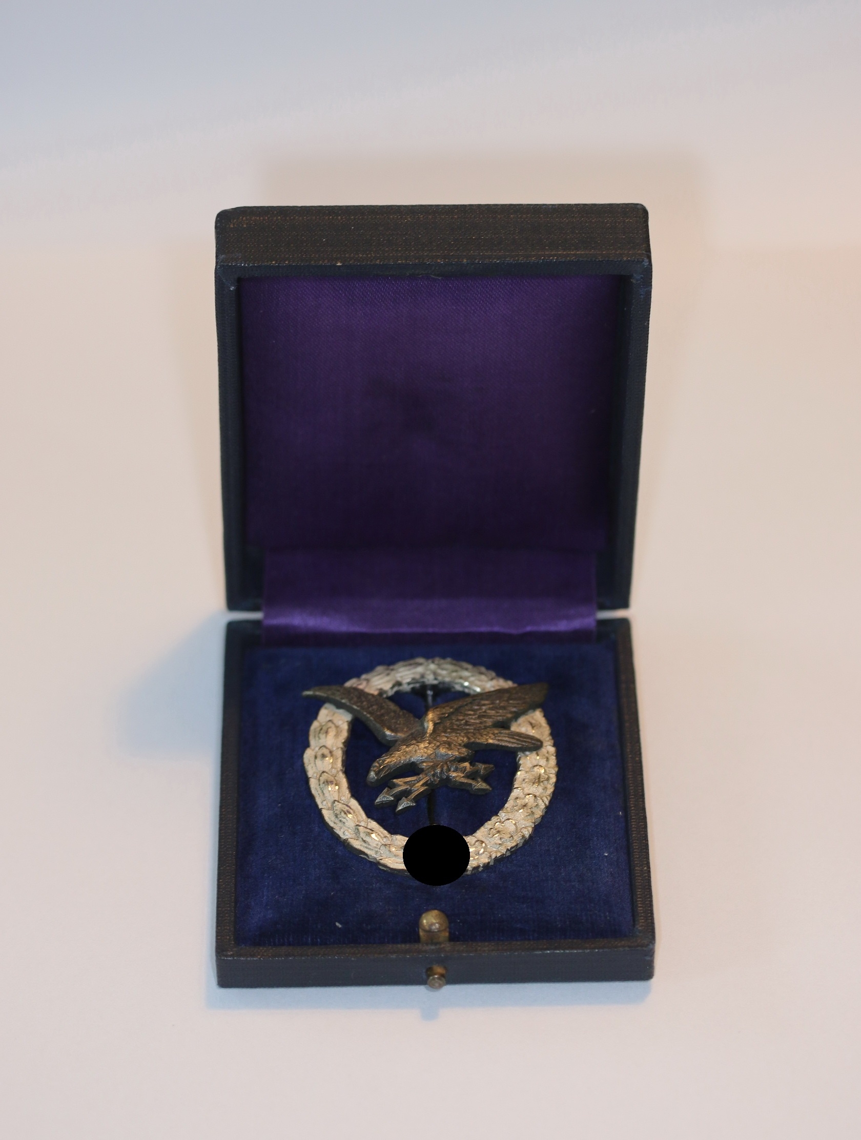  Cased Air Gunner/Radio Operator Badge. Maker Juncker J1 – Bild 1