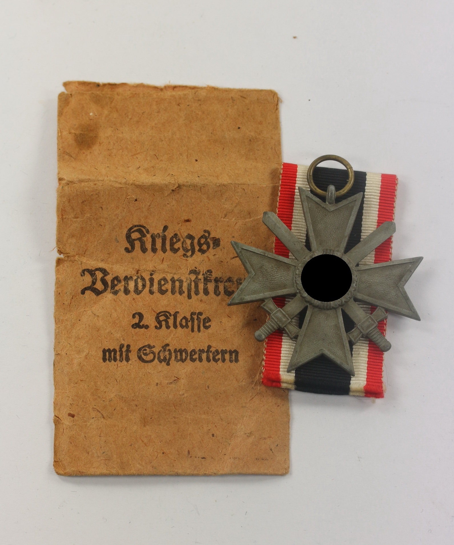 _kriegsverdienstkreuz_2 War Merit Cross 2nd Class with Swords in Envelope. Maker 10 Förster & Barth Pforzheim – Bild 1