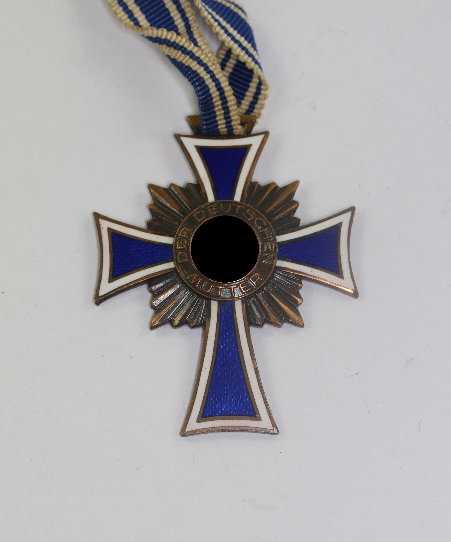 _mutterkreuz_in_bronze_1__1 Bronze Mother Cross. – Bild 1