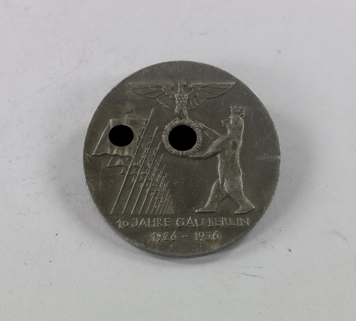 Day Badge, 10 Jahre Gau Berlin 1926 - 1936. Maker L. Chr. Lauer Nürnberg Berlin. – Bild 1