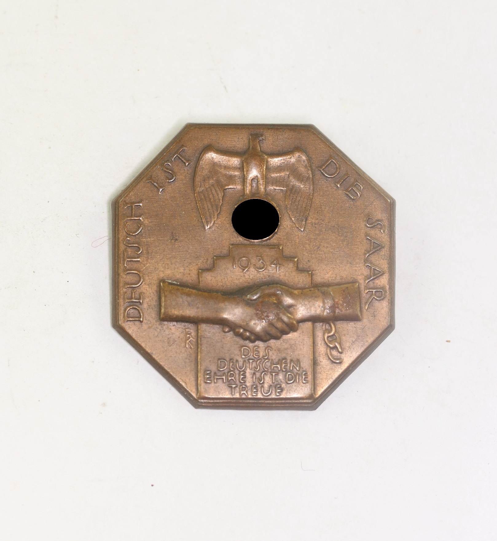 Day Badge, Deutsch ist die Saar 1934 - Des Deutschen Ehre ist die Treue – Bild 1
