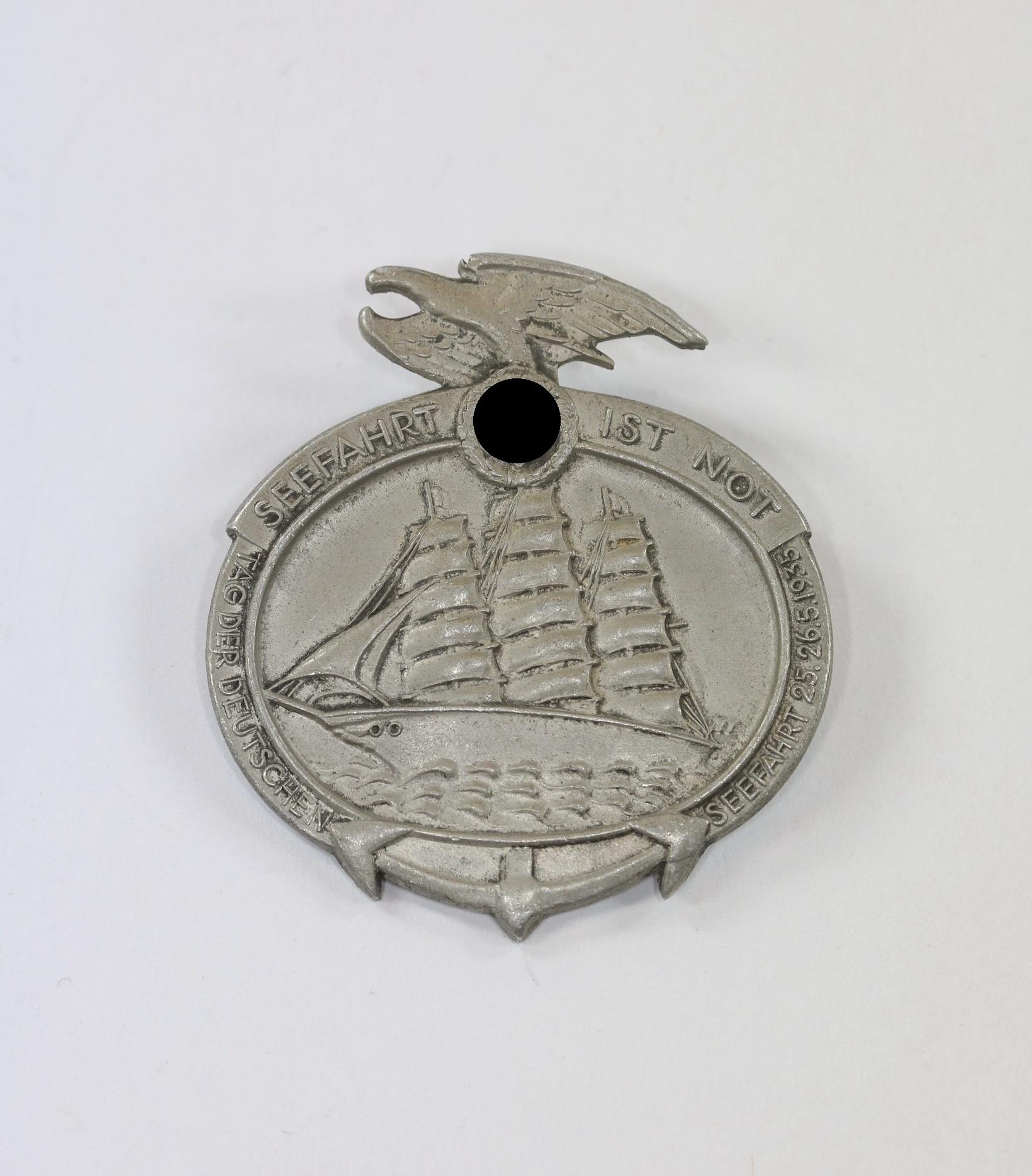Day Badge. Seefahrt ist Not Tag der Deutschen Seefahrt 25. 26.5. 1935. – Bild 1