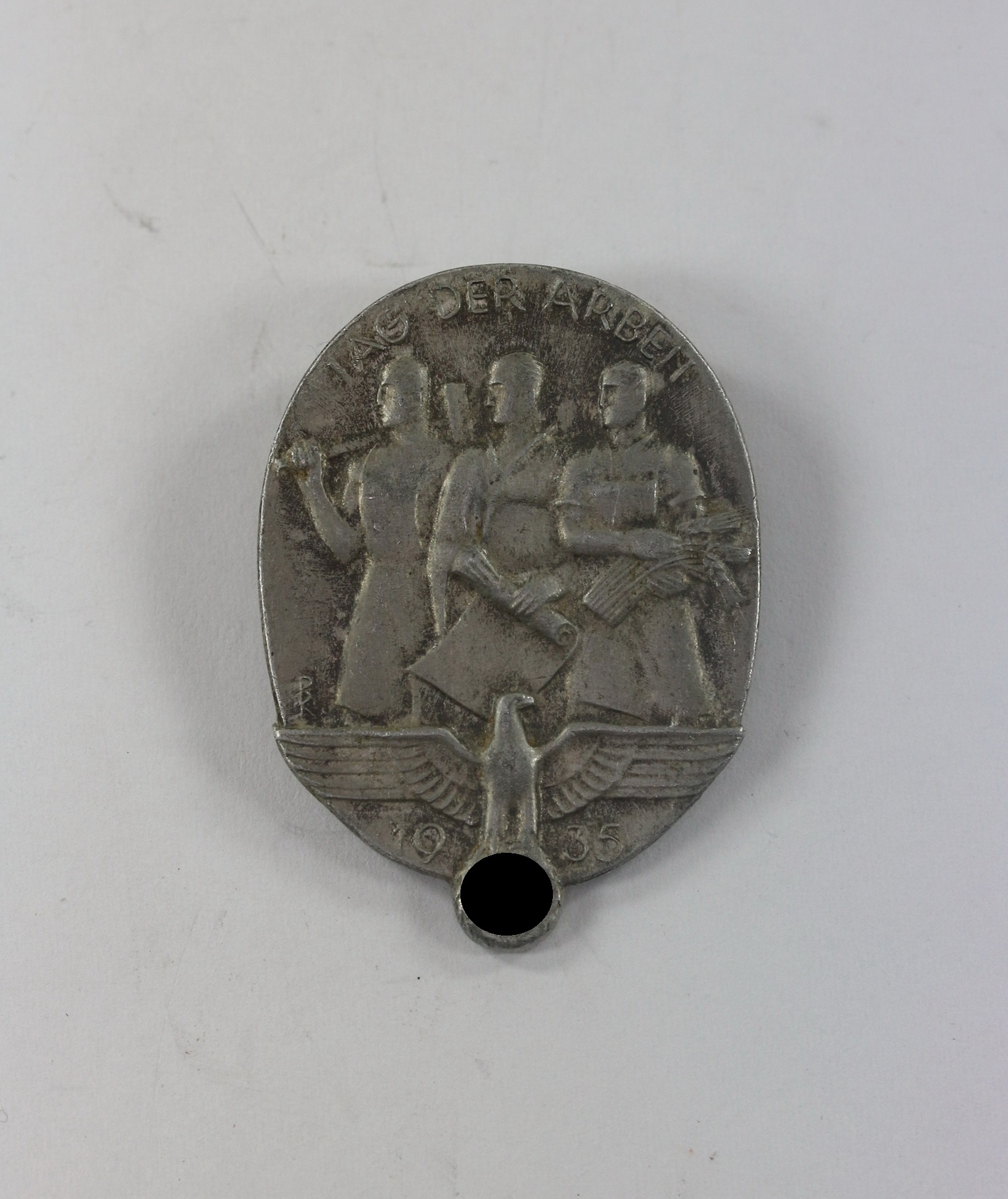 Abzeichen, Tag der Arbeit 1935, Hst. Paul Schulze & Co. Lübeck – Bild 1