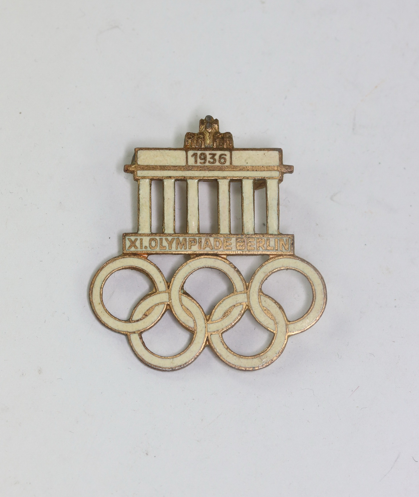 Souvenir Badge, XI. Olympiade Berlin 1936. Maker HA (Hermann Aurich, Dresden) – Bild 1