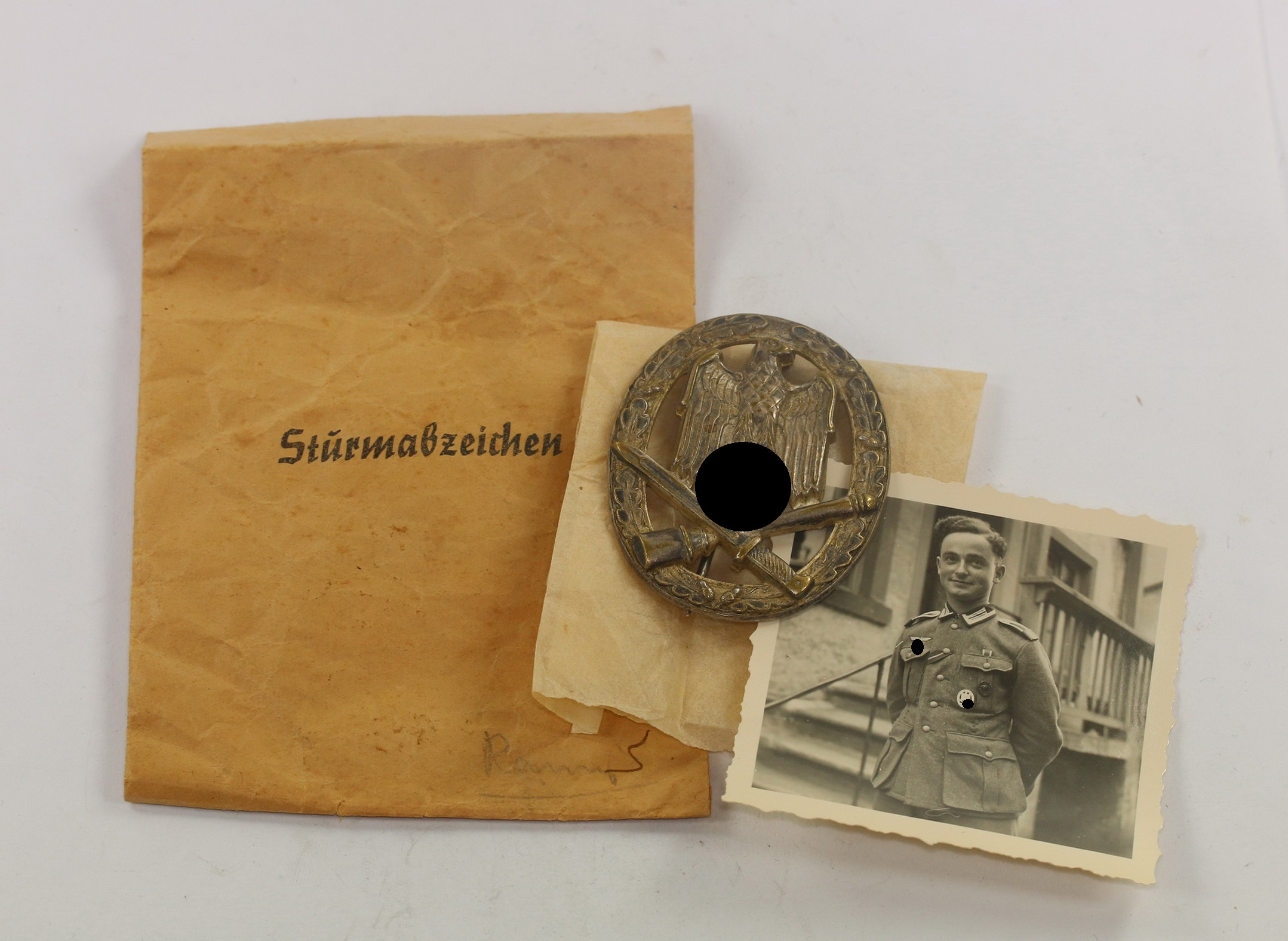 General Assault Badge in Envelope, Wilhelm Deumer + Photo. – Bild 1
