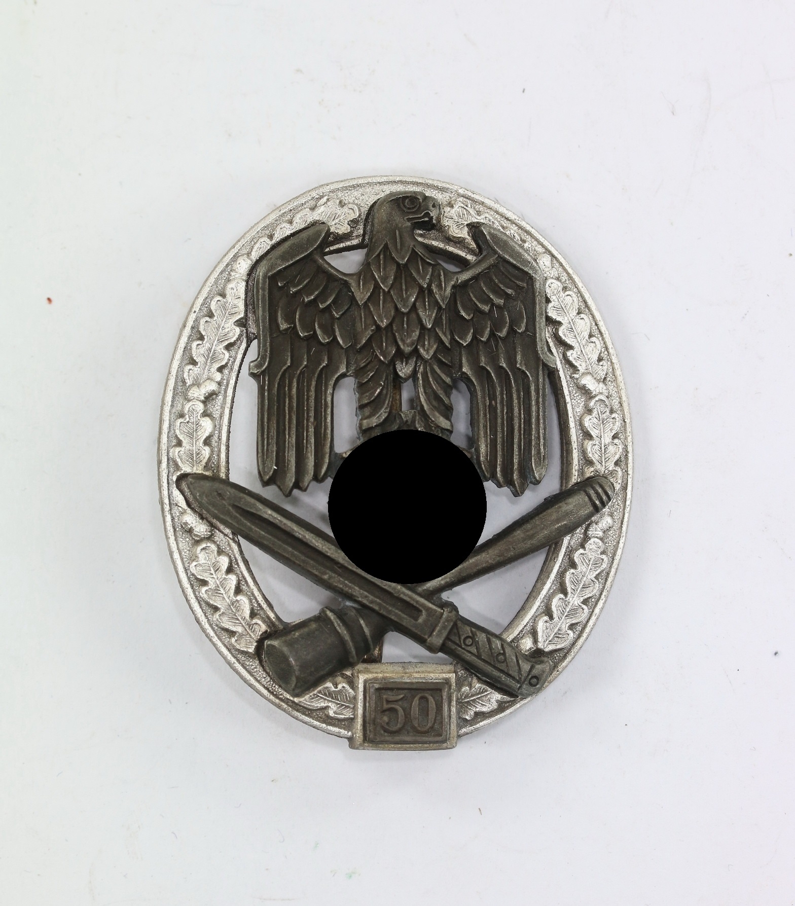 allgemeines_sturmabzeichen_mit_einsatzzahl_50_hst General Assault Badge with Number Box 50. Maker RK. – Bild 1