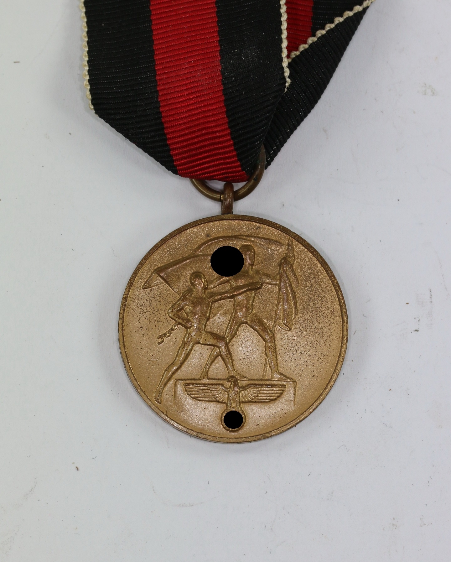 Annexation of Czechoslovakia Medal (1. Oktober 1938).  – Bild 1