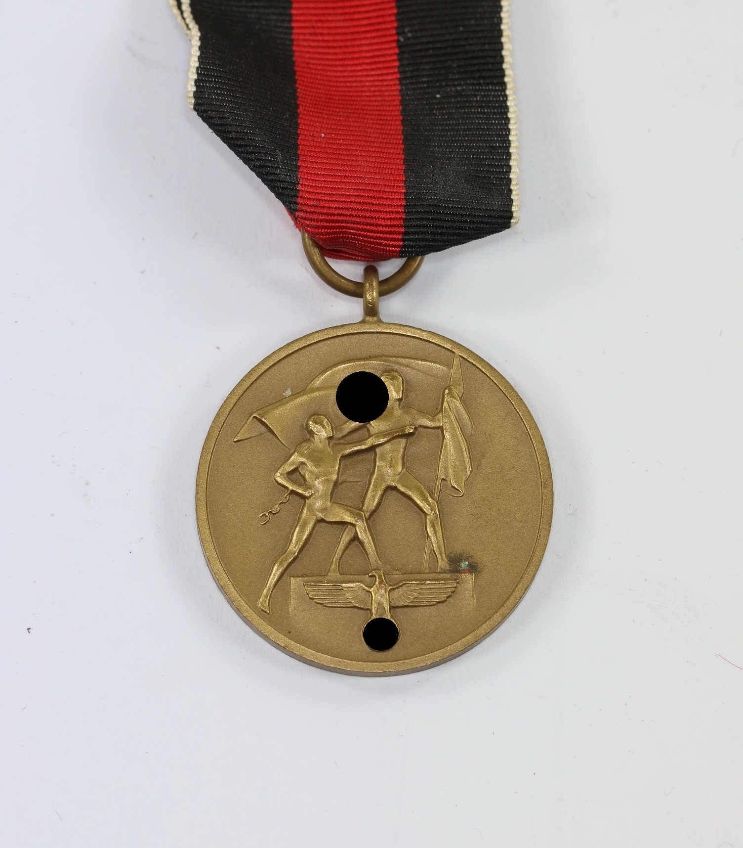 Annexation of Czechoslovakia Medal (1. Oktober 1938).  – Bild 1