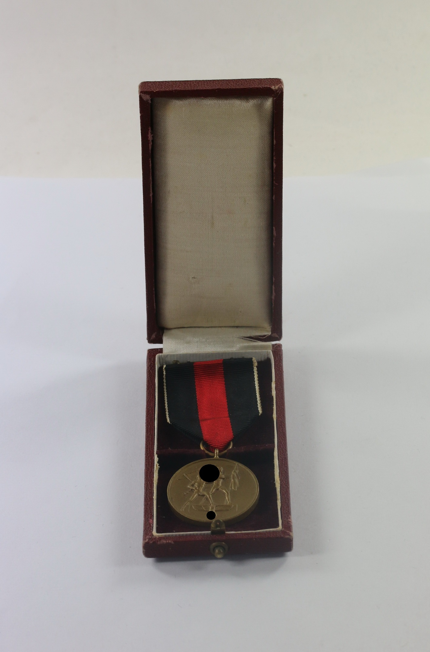 anschlu_medaille_sudetenland_1 Cased Annexation of Czechoslovakia Medal (1. Oktober 1938). – Bild 1