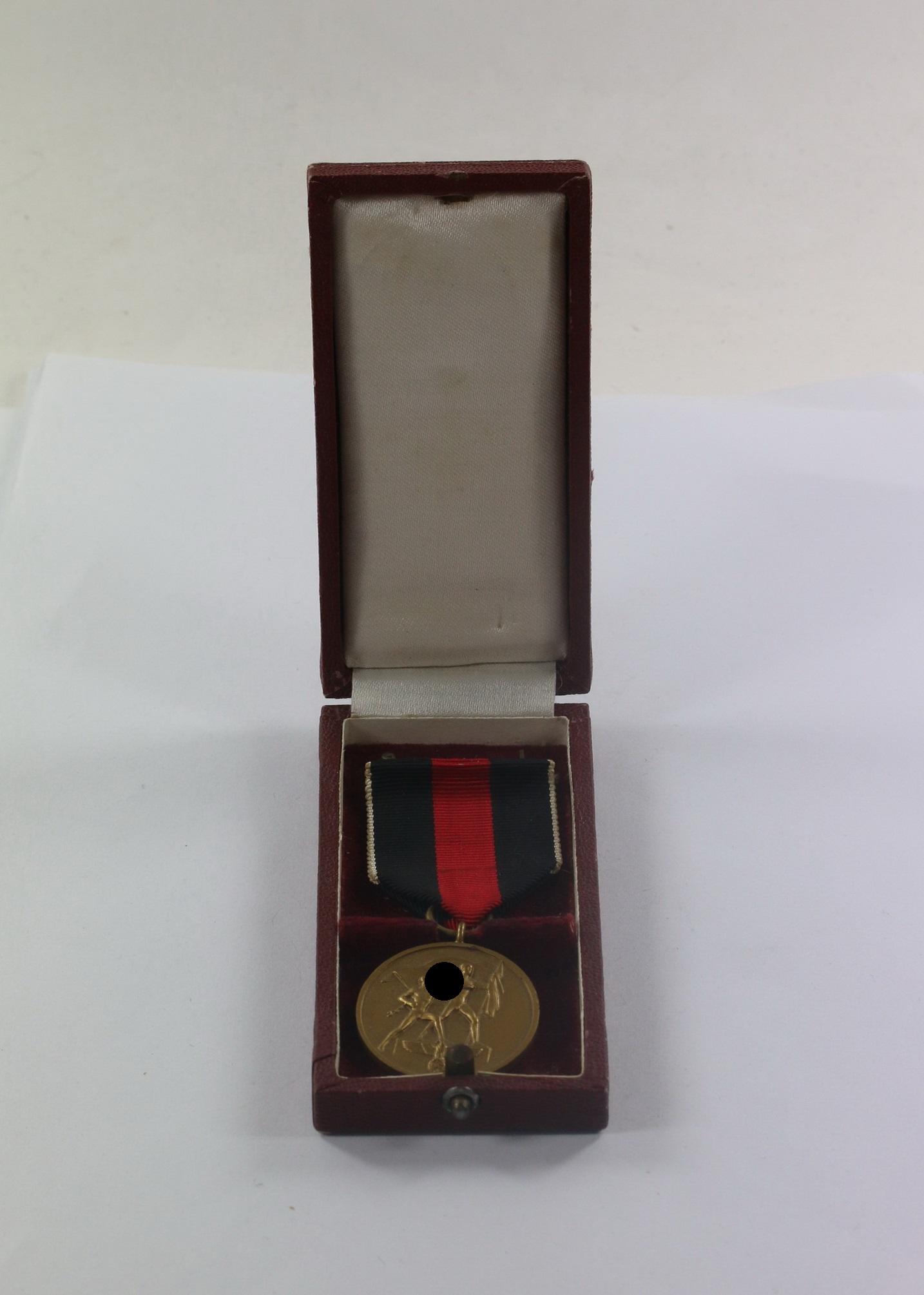anschlu_medaille_sudetenland_1 Cased Annexation of Czechoslovakia Medal (1. Oktober 1938). – Bild 1