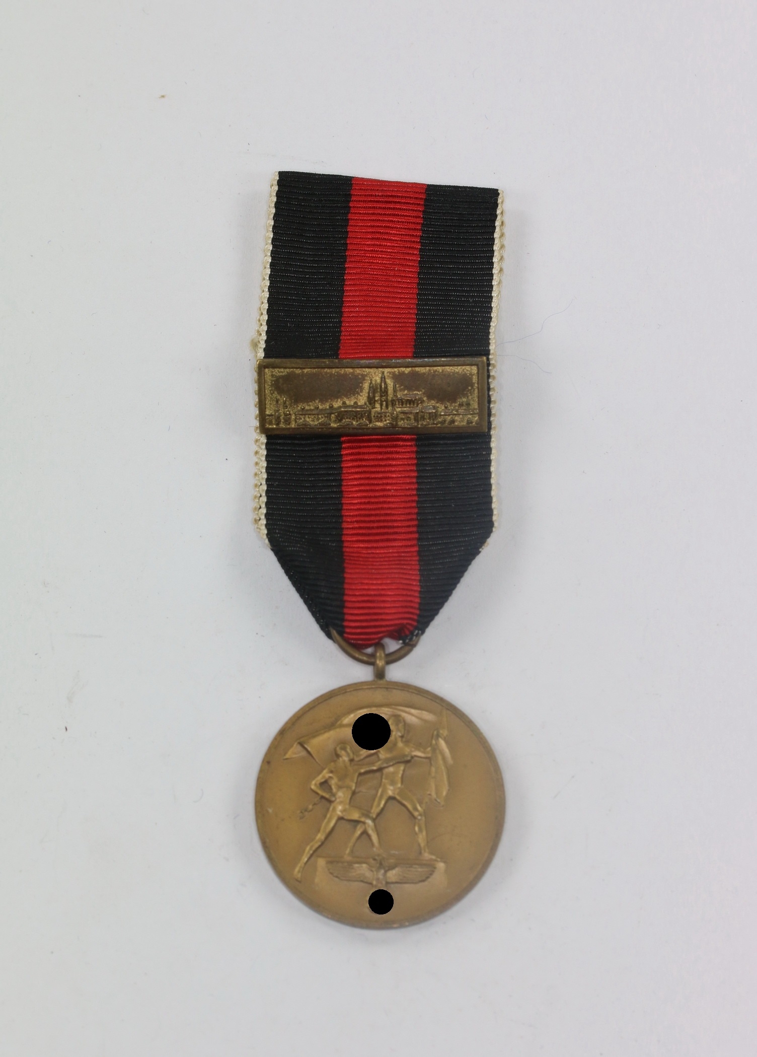 anschlu_medaille_sudetenland_1 Annexation of Czechoslovakia Medal with Prague Castle Clasp. – Bild 1