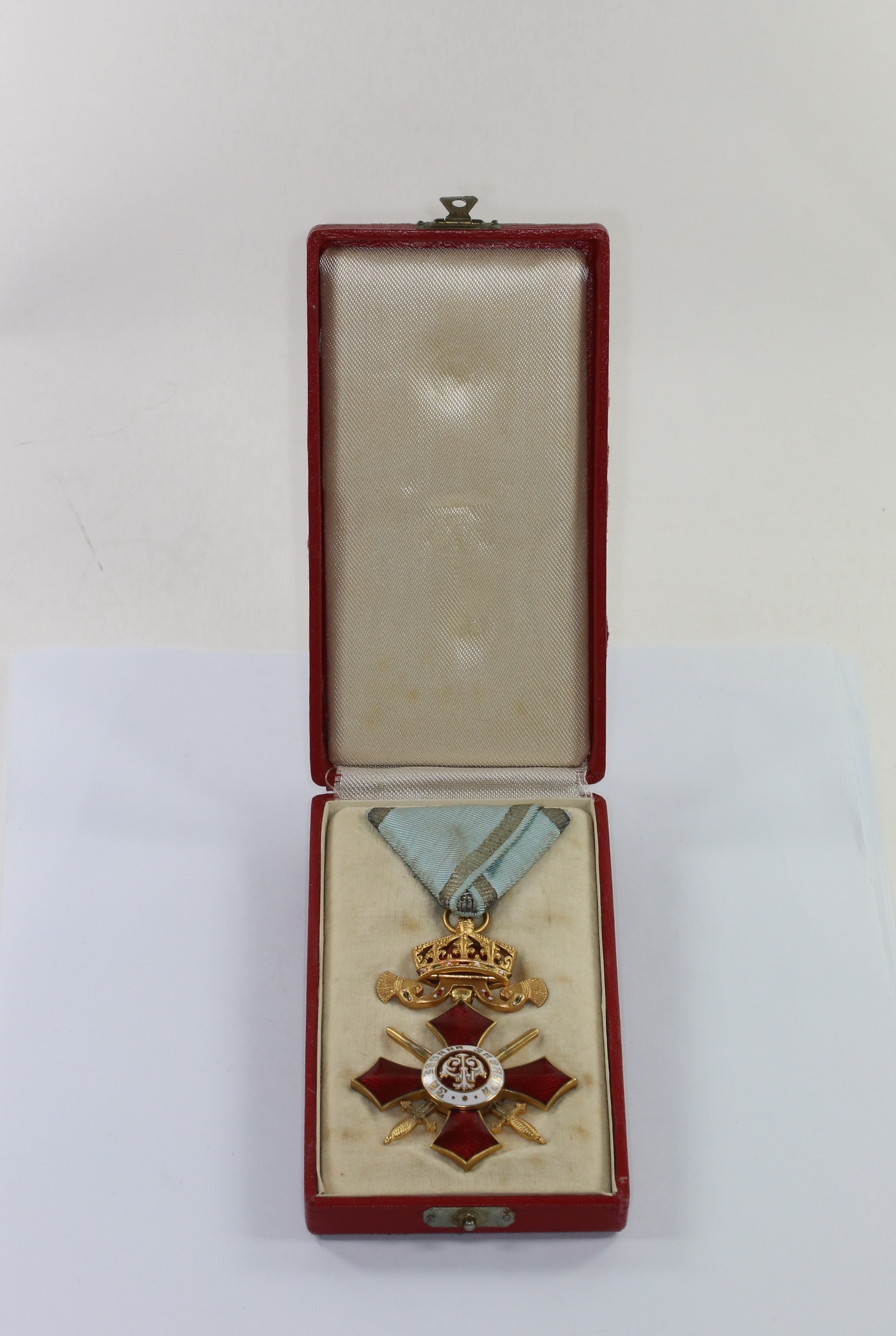 Cased Kingdom of Bulgaria, Military Merit Cross IV Class with Crown and Swords. – Bild 1