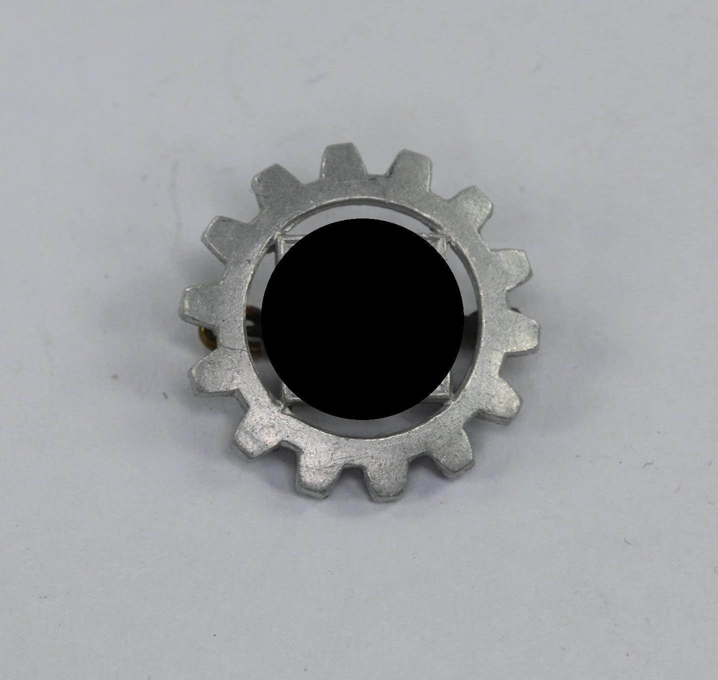 Deutsche Arbeitsfront (DAF), Mitgliedsabzeichen, Hst. RZM M1 152, Cupal (!) – Bild 1