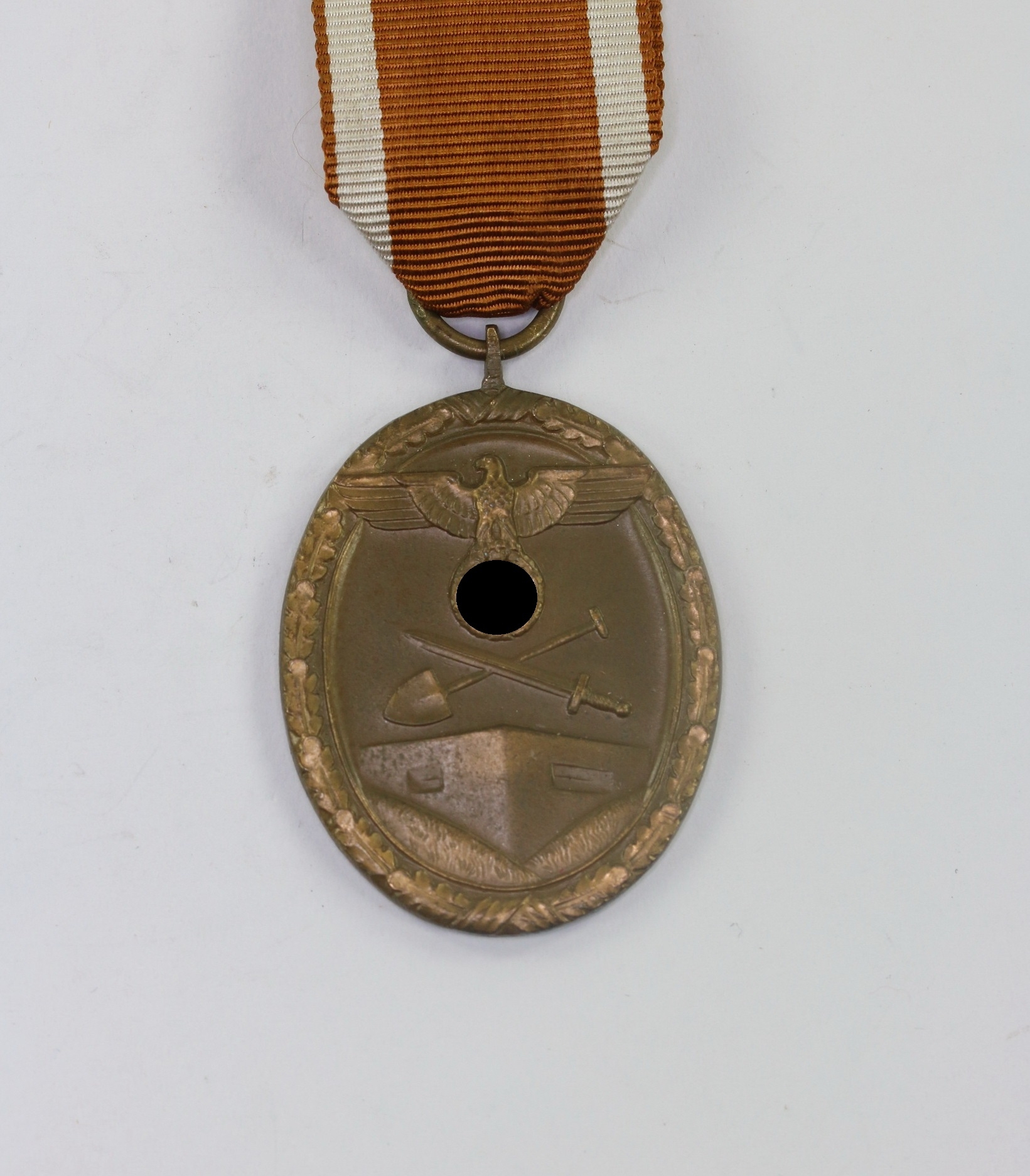 West Wall Medal.  – Bild 1