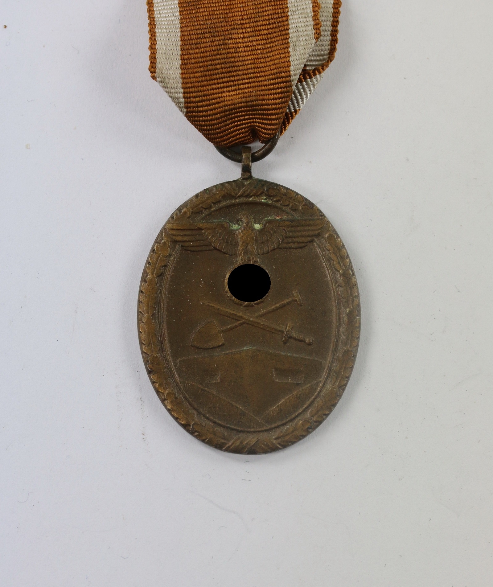 West Wall Medal.  – Bild 1