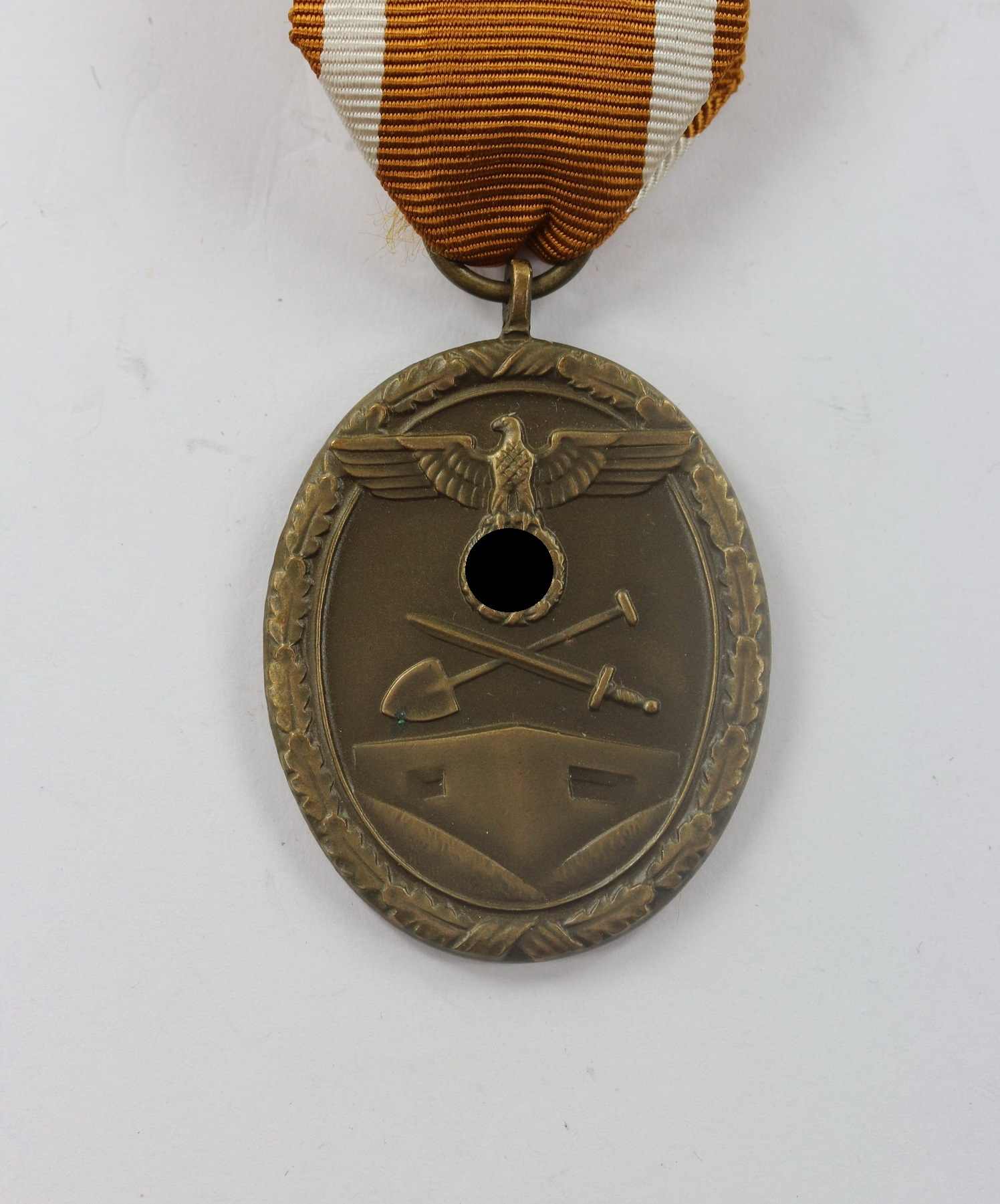 West Wall Medal "Für Arbeit zum Schutze Deutschlands" – Bild 1