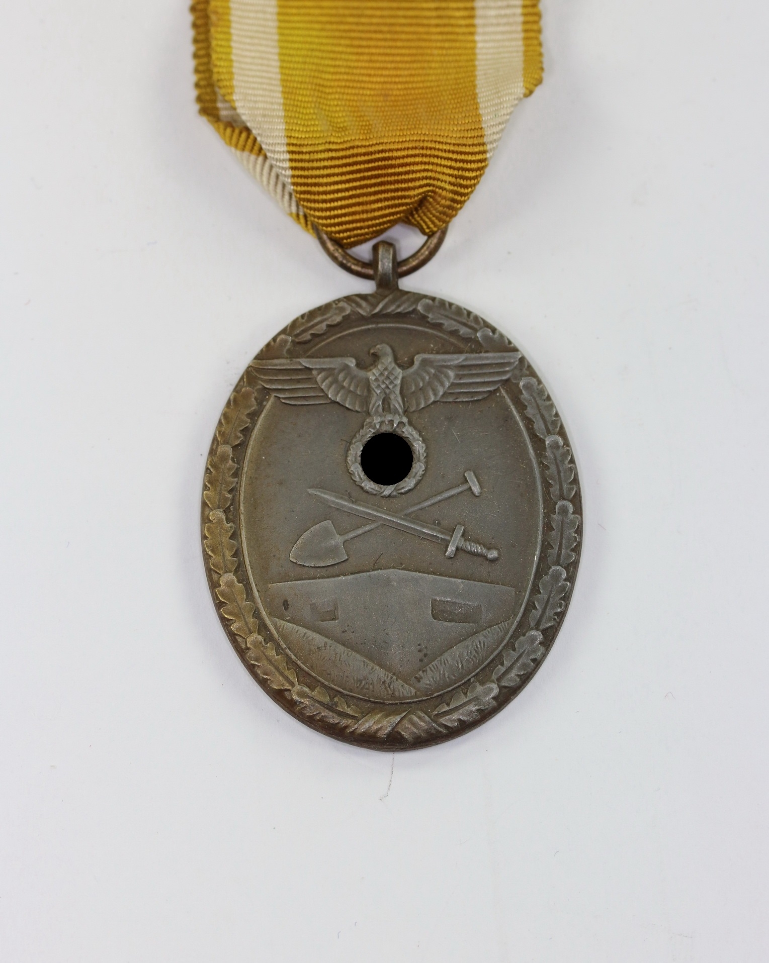 Deutsches Schutzwall Ehrenzeichen, Für Arbeit zum Schutze Deutschlands – Bild 1