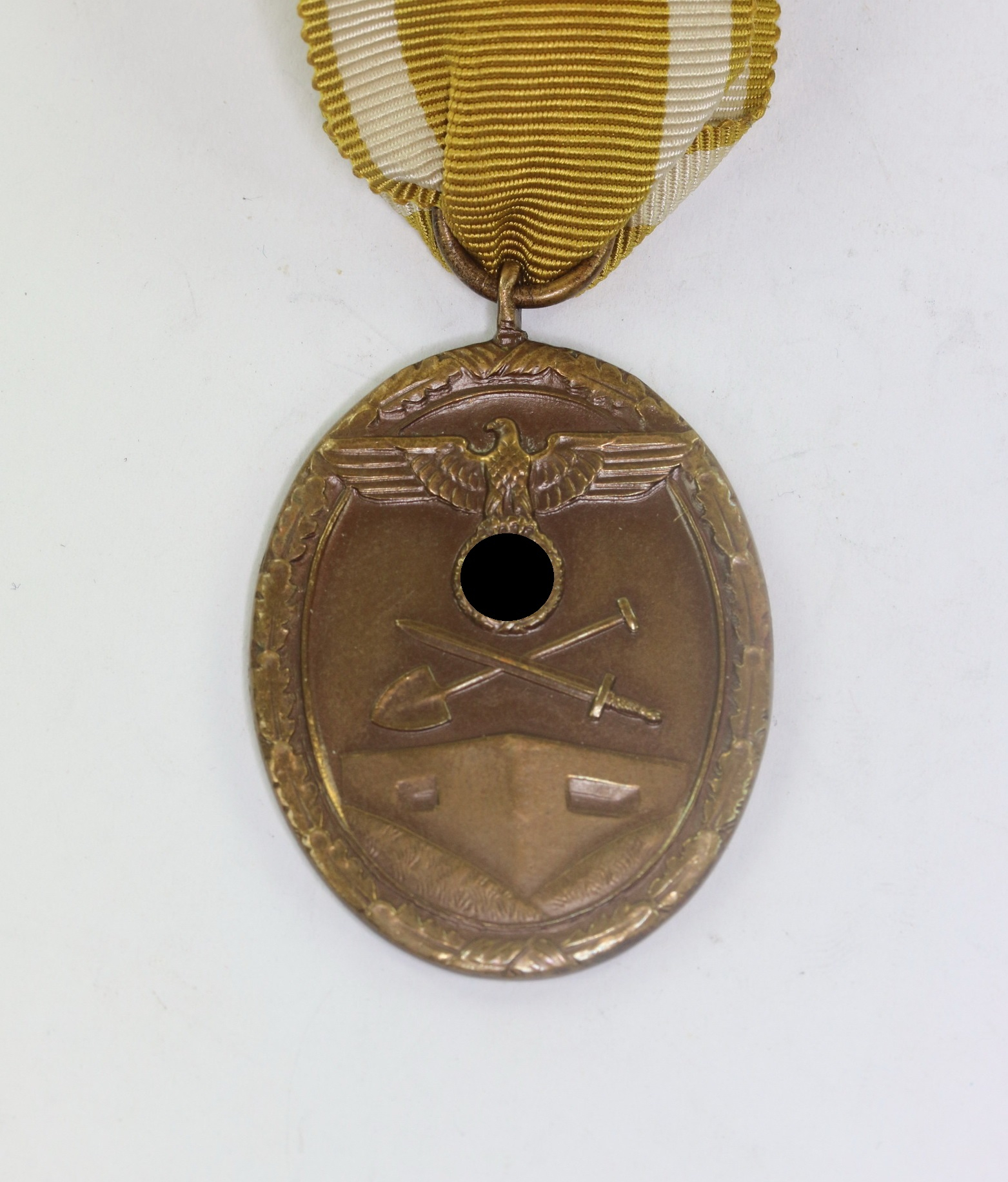 West Wall Medal.  – Bild 1