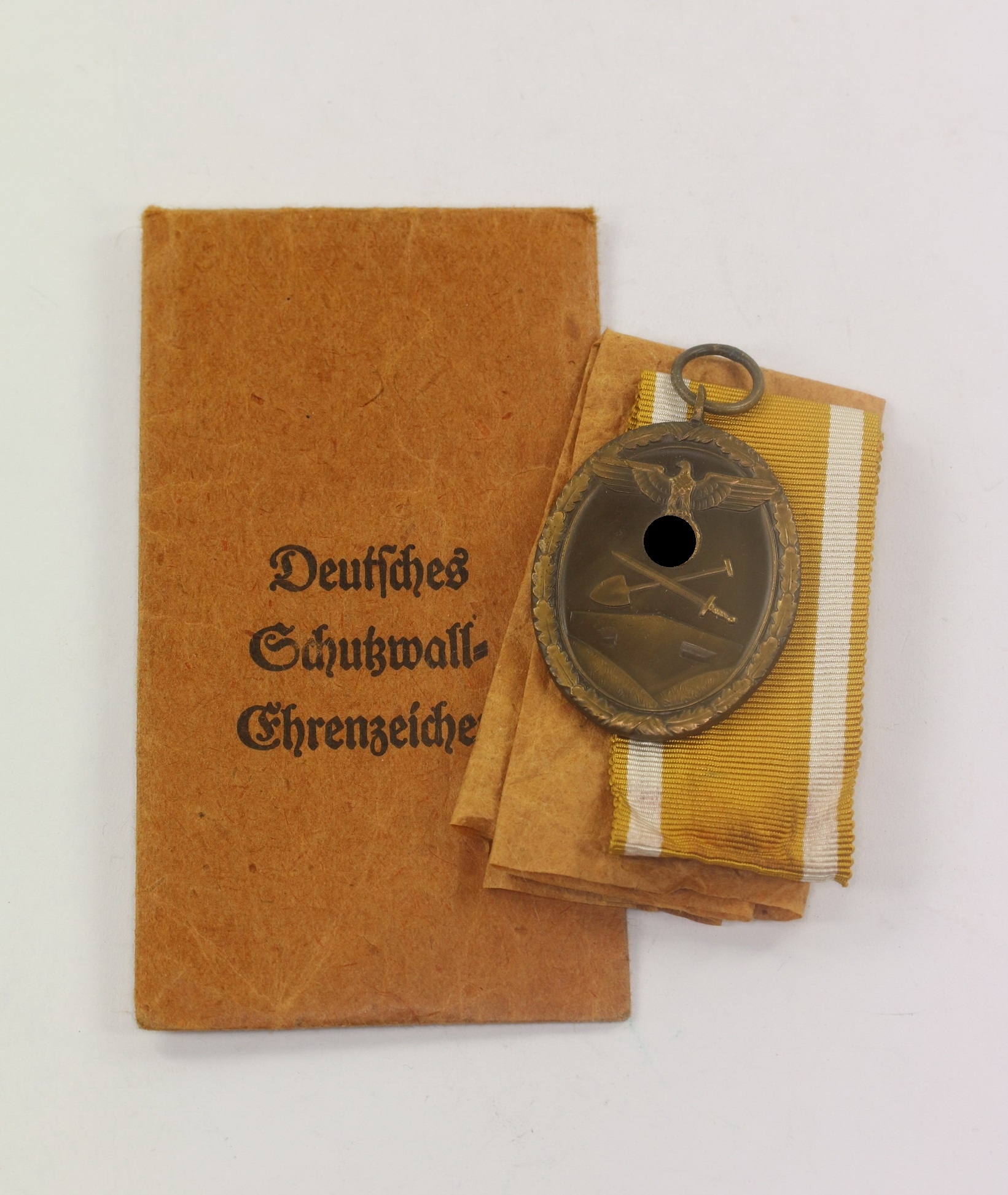 West Wall Medal in Envelope, Julius Maurer Oberstein a.d. Nahe – Bild 1