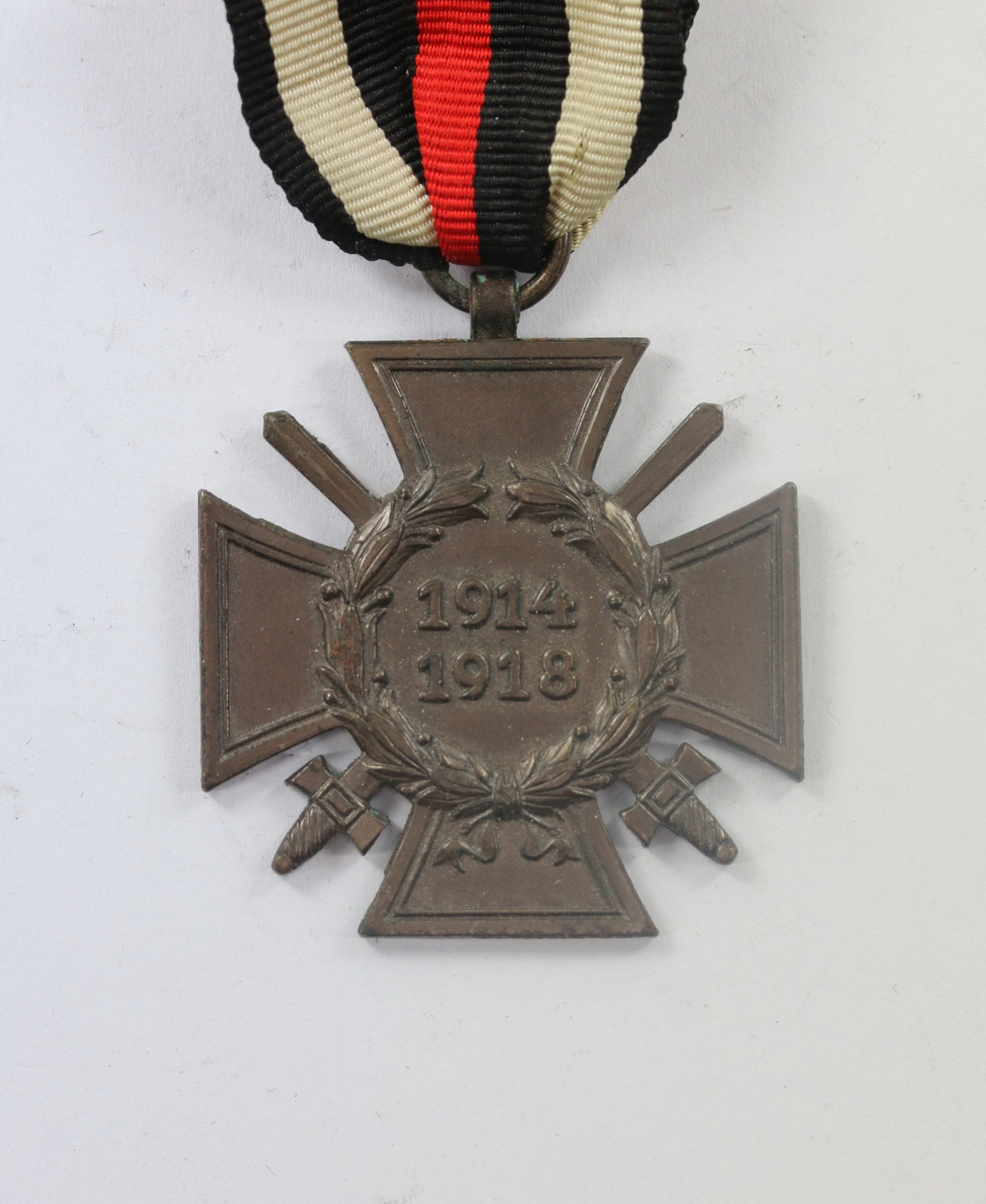 Hindenburg Cross for Combatants. Maker 2 R.V. Pforzheim – Bild 1