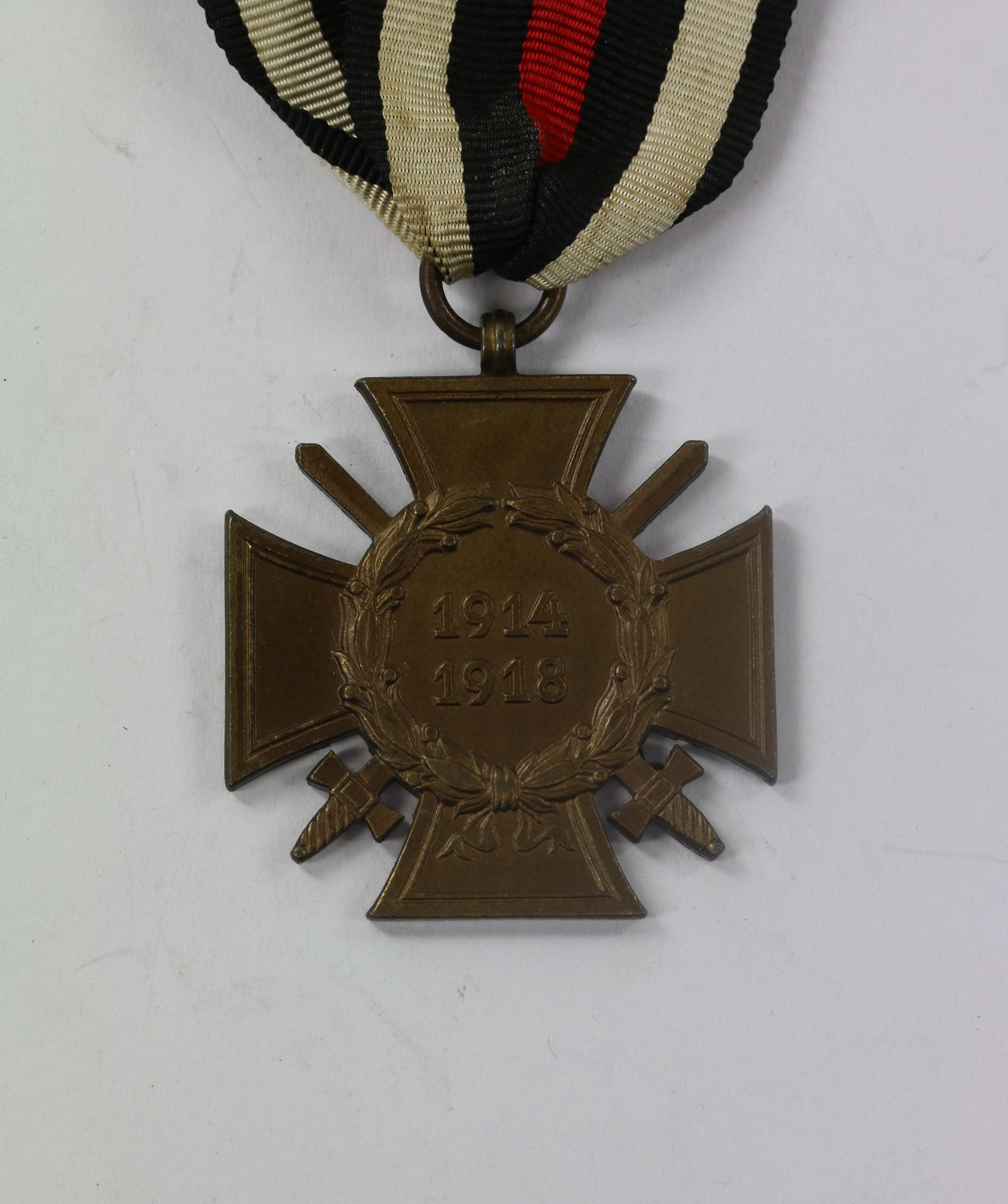 Hindenburg Cross for Combatants. Maker F.L. – Bild 1