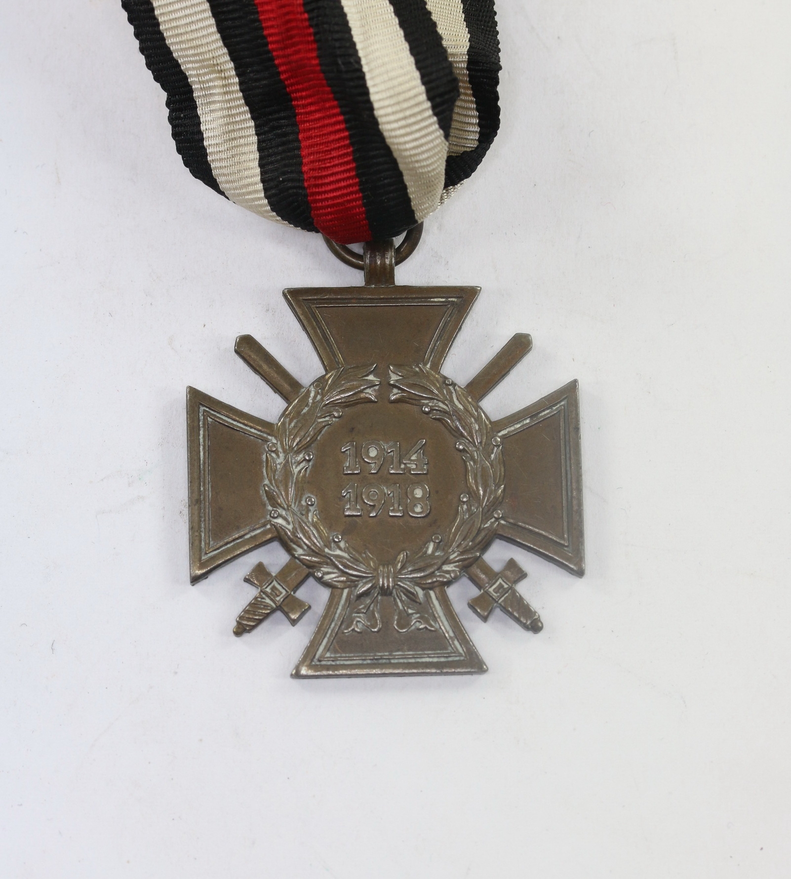 Hindenburg Cross for Combatants. Maker O. 15. – Bild 1