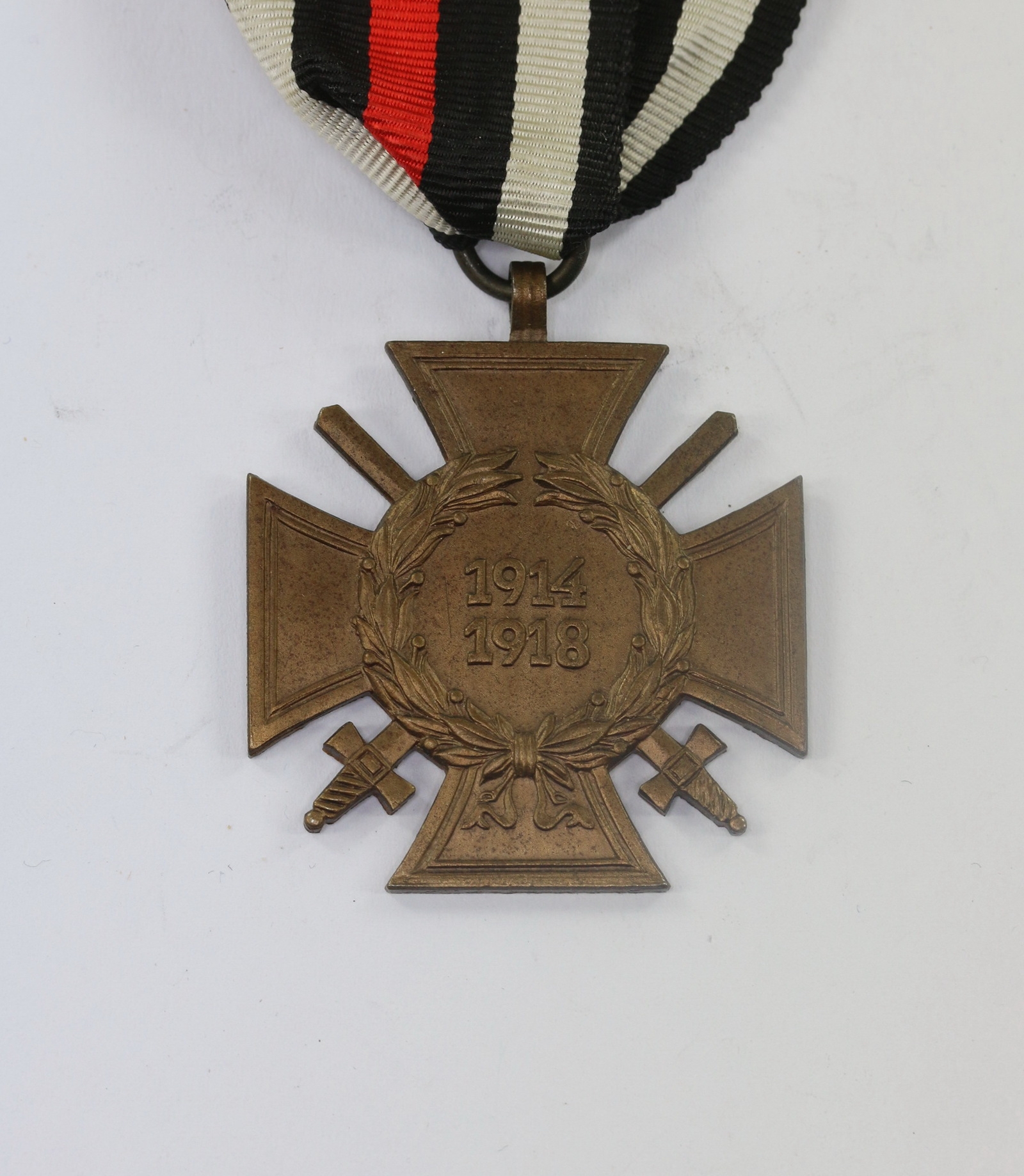 Hindenburg Cross for Combatants. Maker o10. – Bild 1