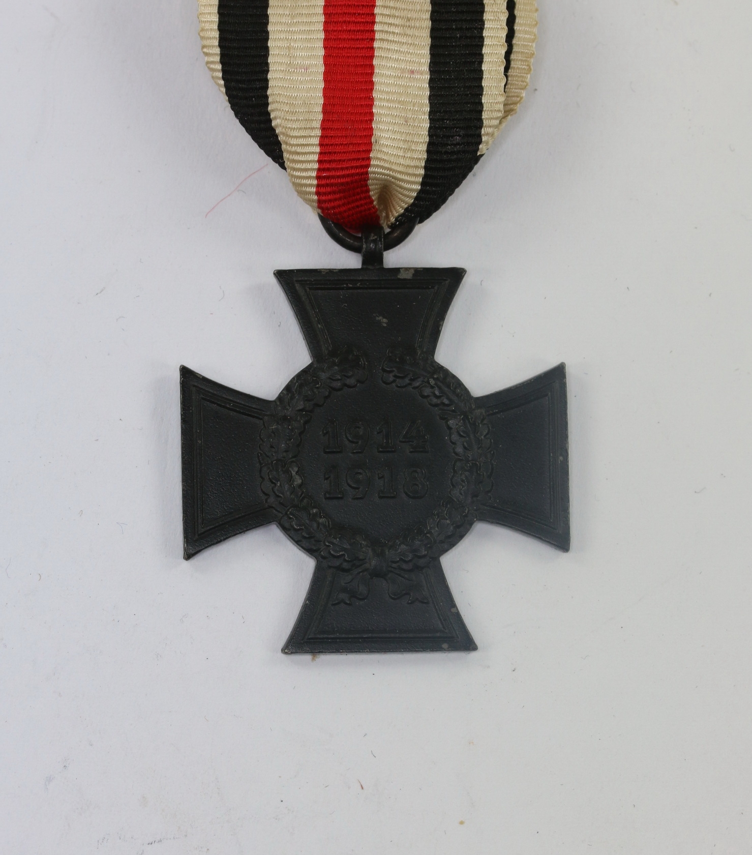 Hindenburg Cross for Widows and Orphans. Maker Wilhelm Deumer (Biene) – Bild 1