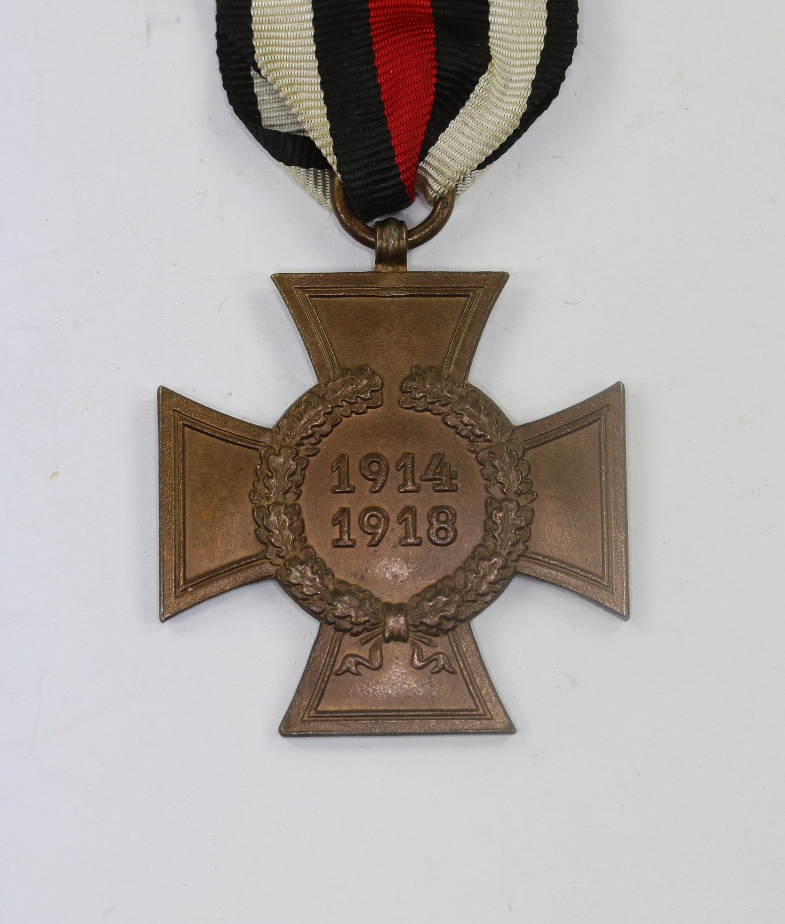 Hindenburg Cross for Combatants. Maker P.& C.L. – Bild 1