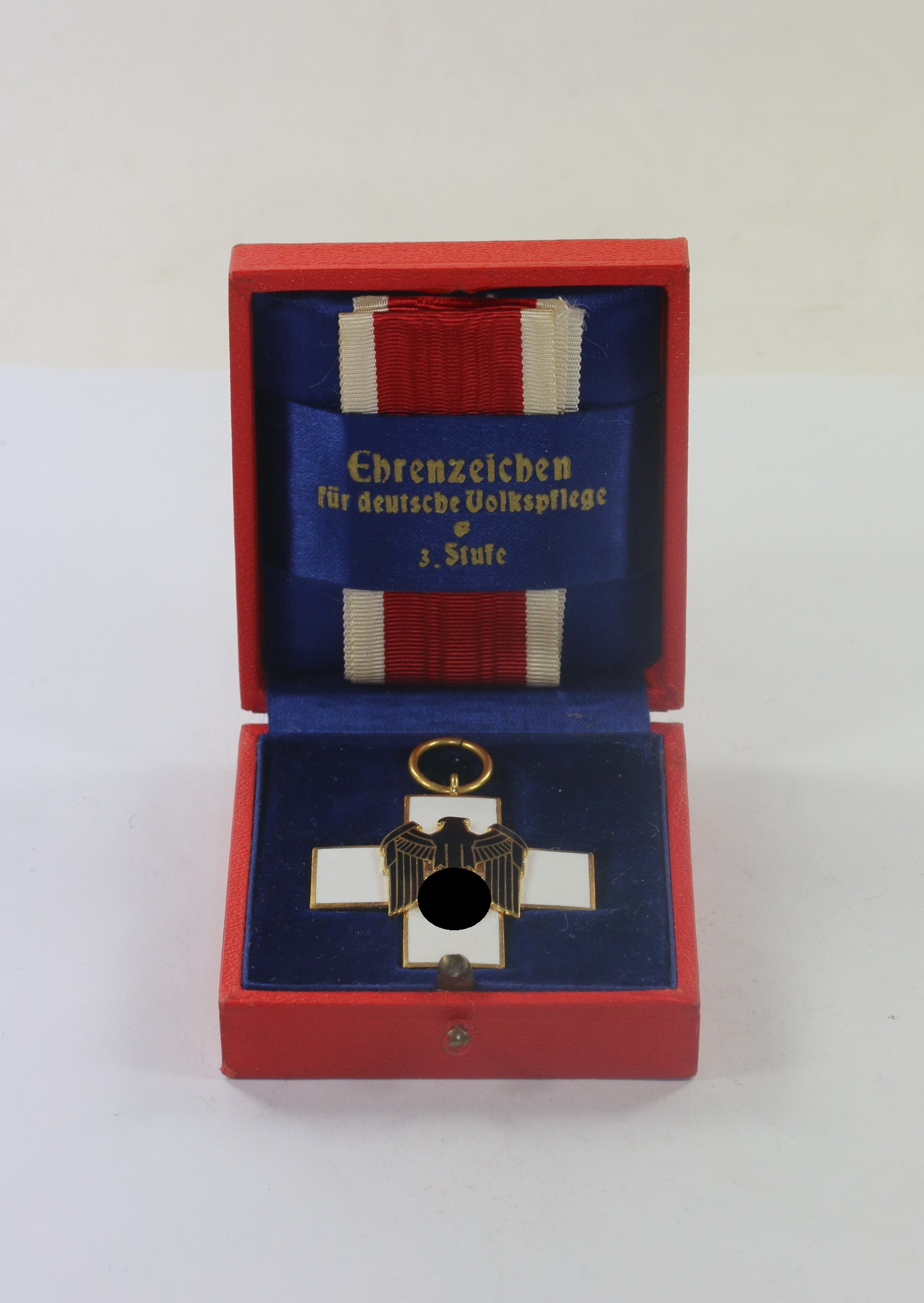 Cased 3rd Class Social Welfare Cross, Godet & Co. Berlin W8 Charlottenstr. 55. – Bild 1