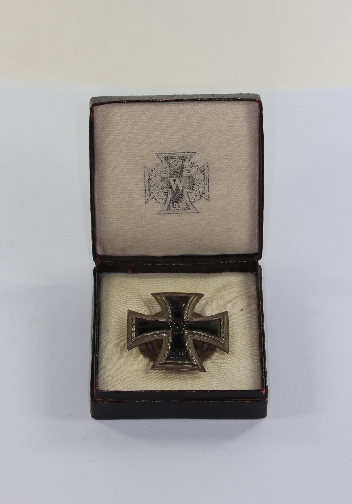 Iron Cross 1st Class 1914 with Special Attachment. Maker KMST Silber (800). Jeweller Case. – Bild 1