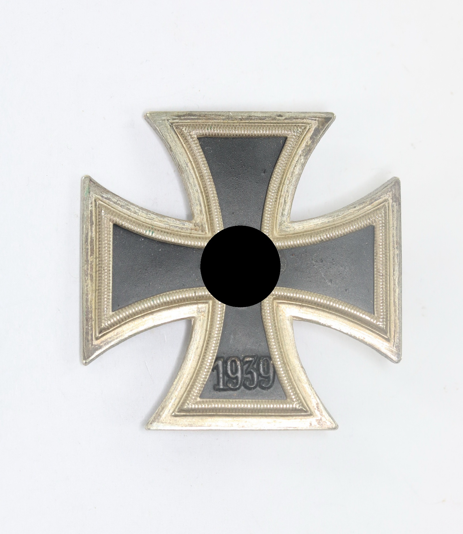 Iron Cross 1st Class 1939. Type C.E. Juncker, Wide Frame (!), Non-magnetic (!).  – Bild 1