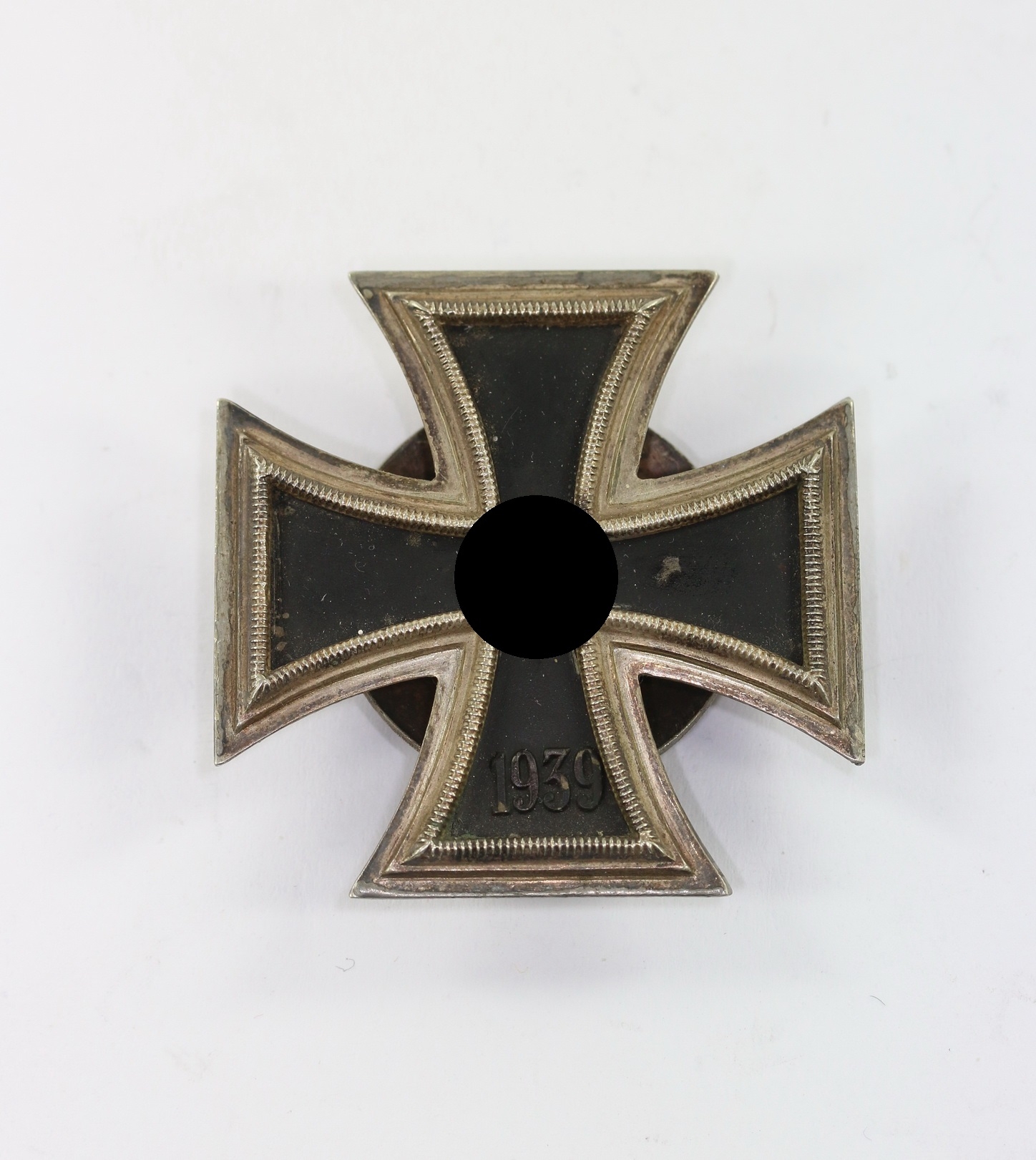 eisernes_kreuz_1 Iron Cross 1st Class 1939 on Screwback. Maker L58, Non-magnetic. – Bild 1