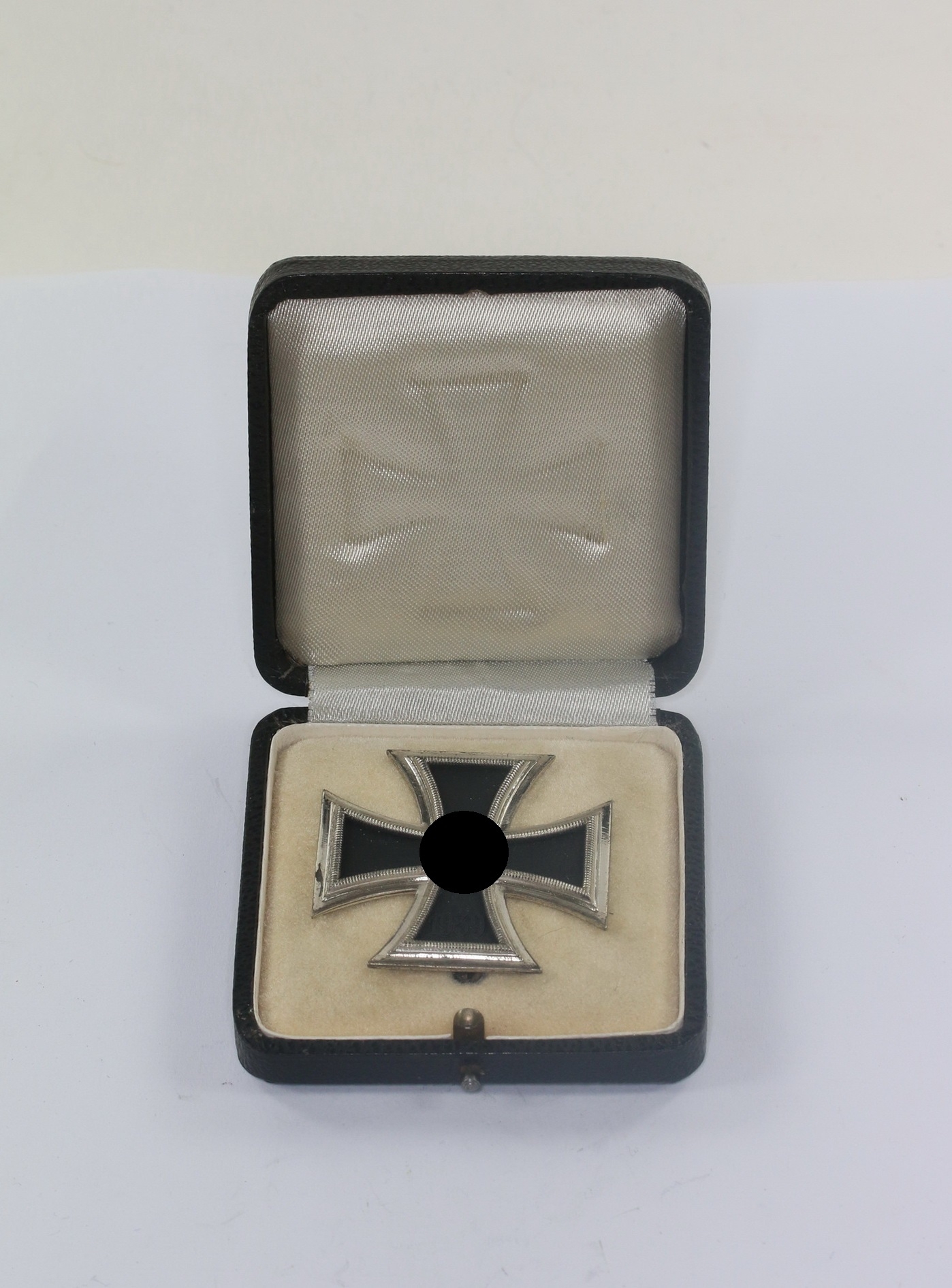  Eisernes Kreuz 1. Klasse 1939, Hst. 11 (!) (Deumer), im LDO Etui, 1. Form, L/11 – Bild 1