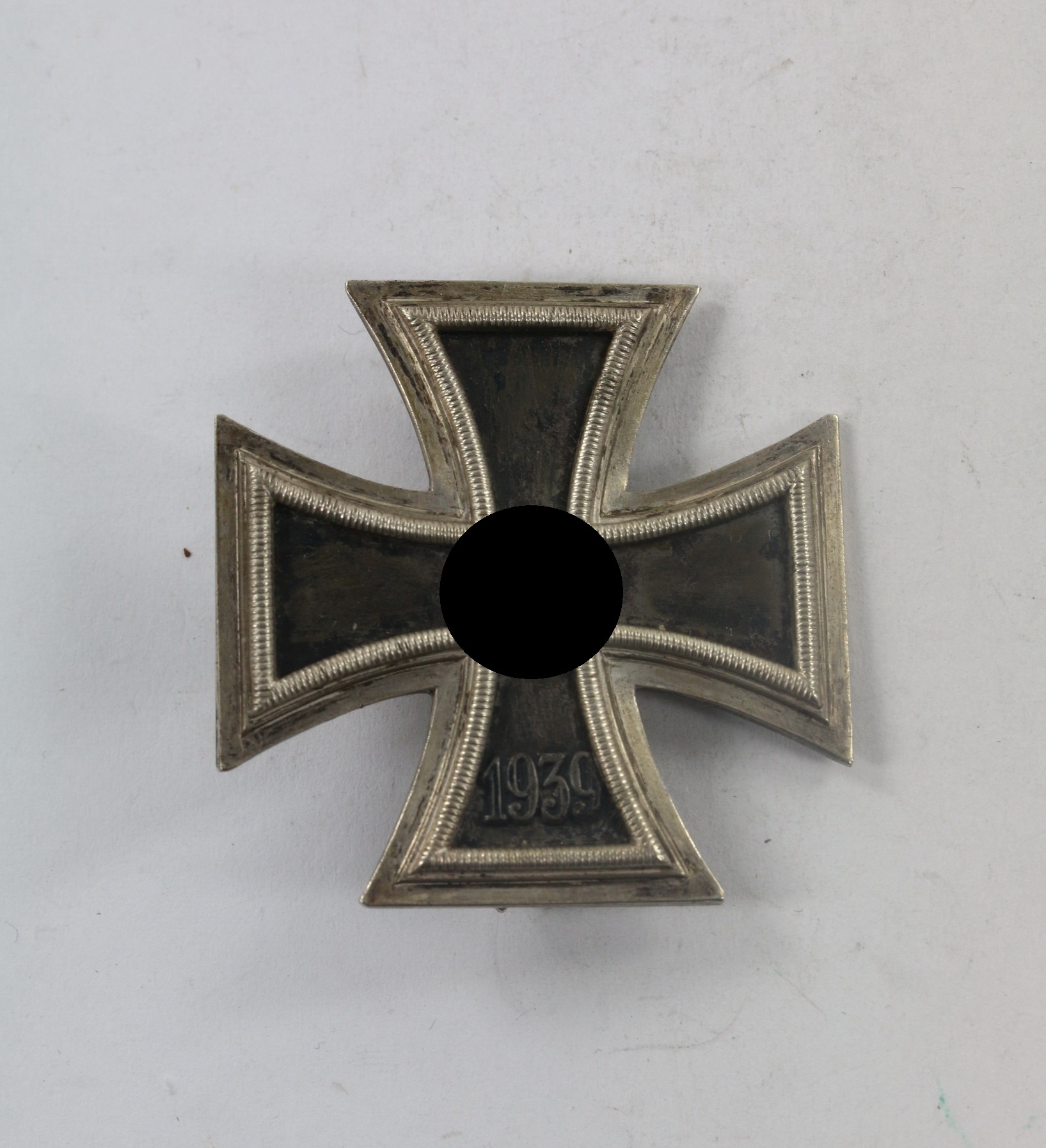 Iron Cross 1st Class 1939. Maker  26 (B.H. Mayer, Pforzheim) – Bild 1