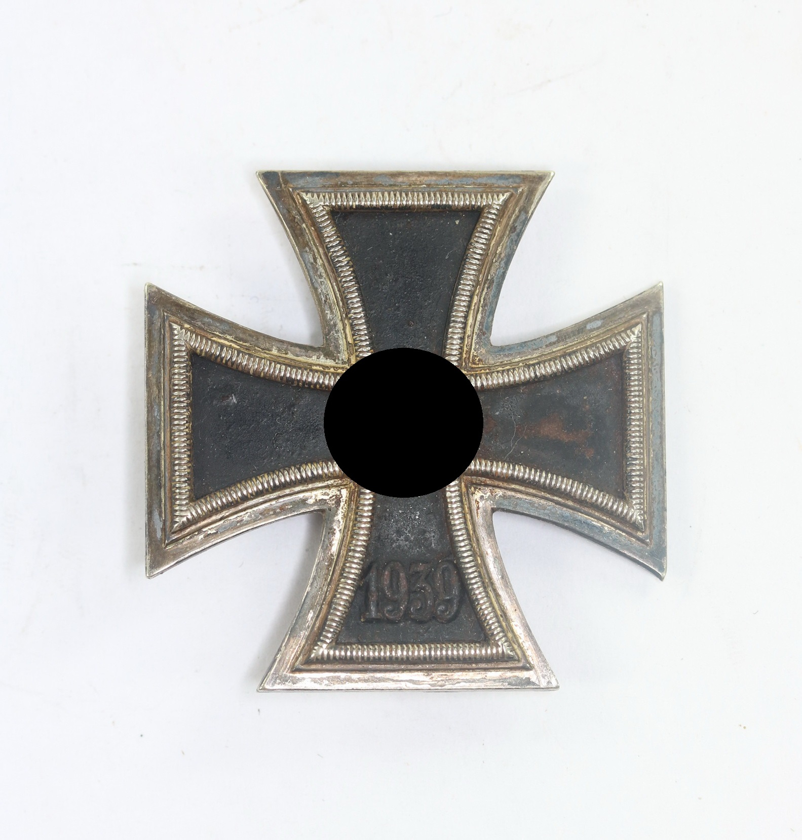 Iron Cross 1st Class 1939. Maker 26 (B.H. Mayer, Pforzheim) – Bild 1