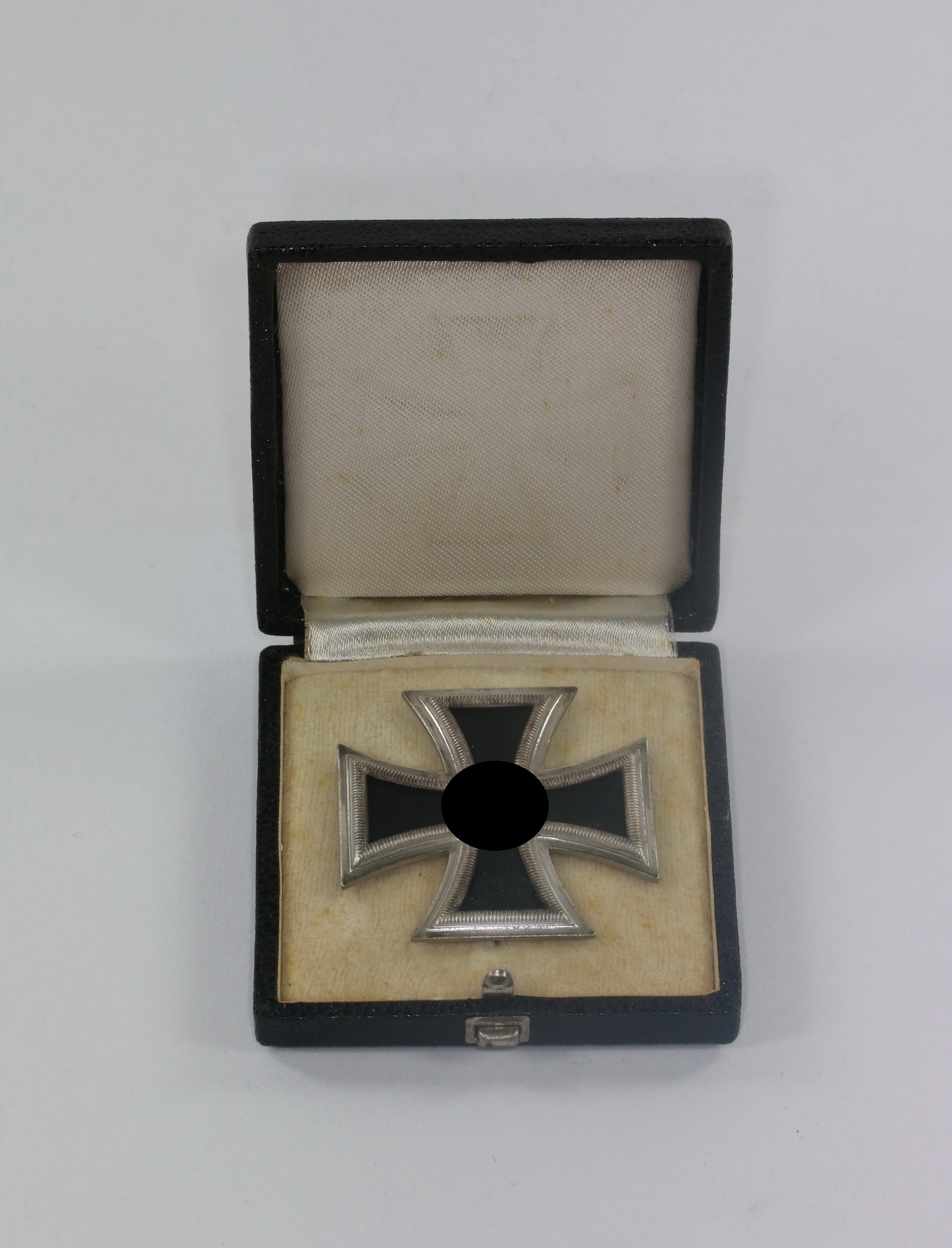 Cased Iron Cross 1st Class 1939. Maker 6. – Bild 1